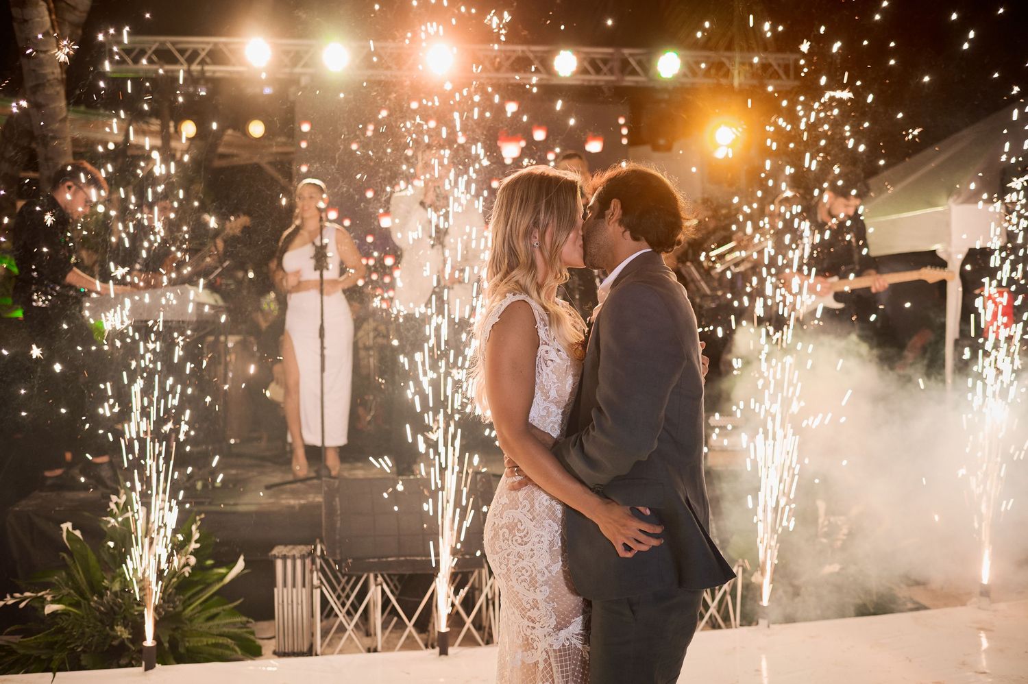 Destination Wedding Photographer in Spain | Costa del Sol Weddings -  Sunshine Weddings Spain