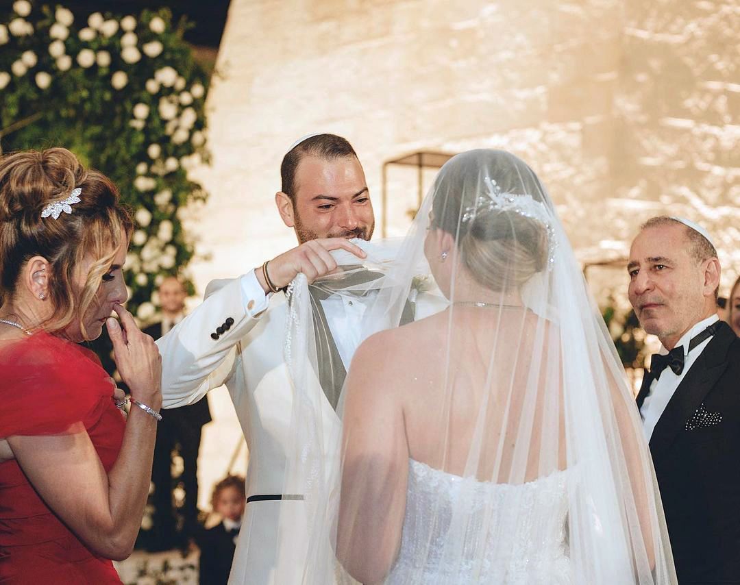 Natural wedding photography Spain | Destination Jewish Wedding -  Sunshine Weddings Spain jewish wedding shutteres