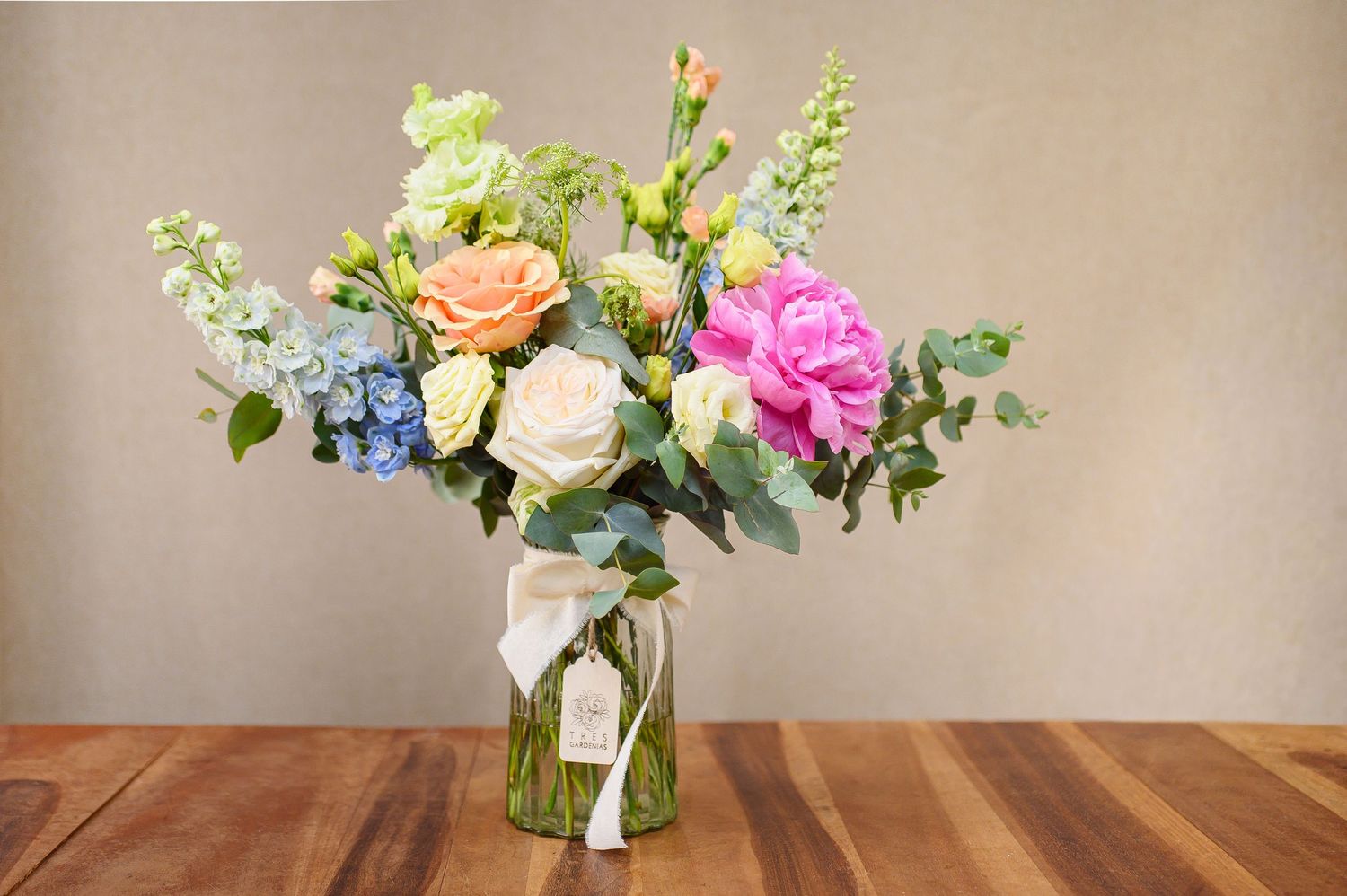 Fotografía de producto para tiendas online y catálogo e-commerce de arreglos florales en Madrid por SHUTTER.