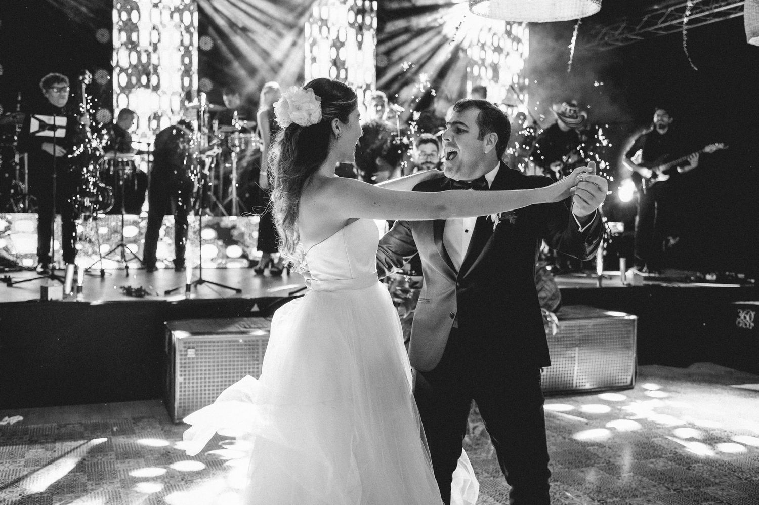 Shutteres | Fotógrafo en Madrid de reportajes de boda, sesiones de  pareja Fotógrafía natural especializada en bodas y parejas en  Madrid.