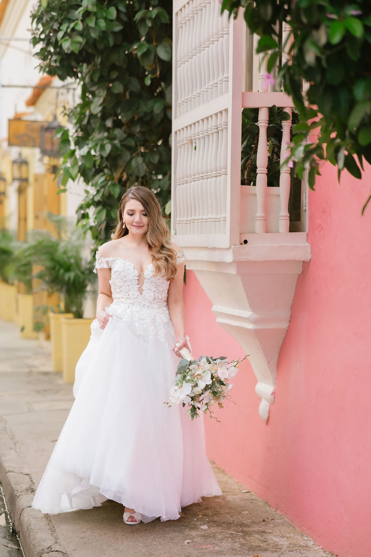 #thelane #thebridaljourney #thewed #antibride #artisticweddingphotography #luxuryweddingphotography#tuscanyweddingphotog