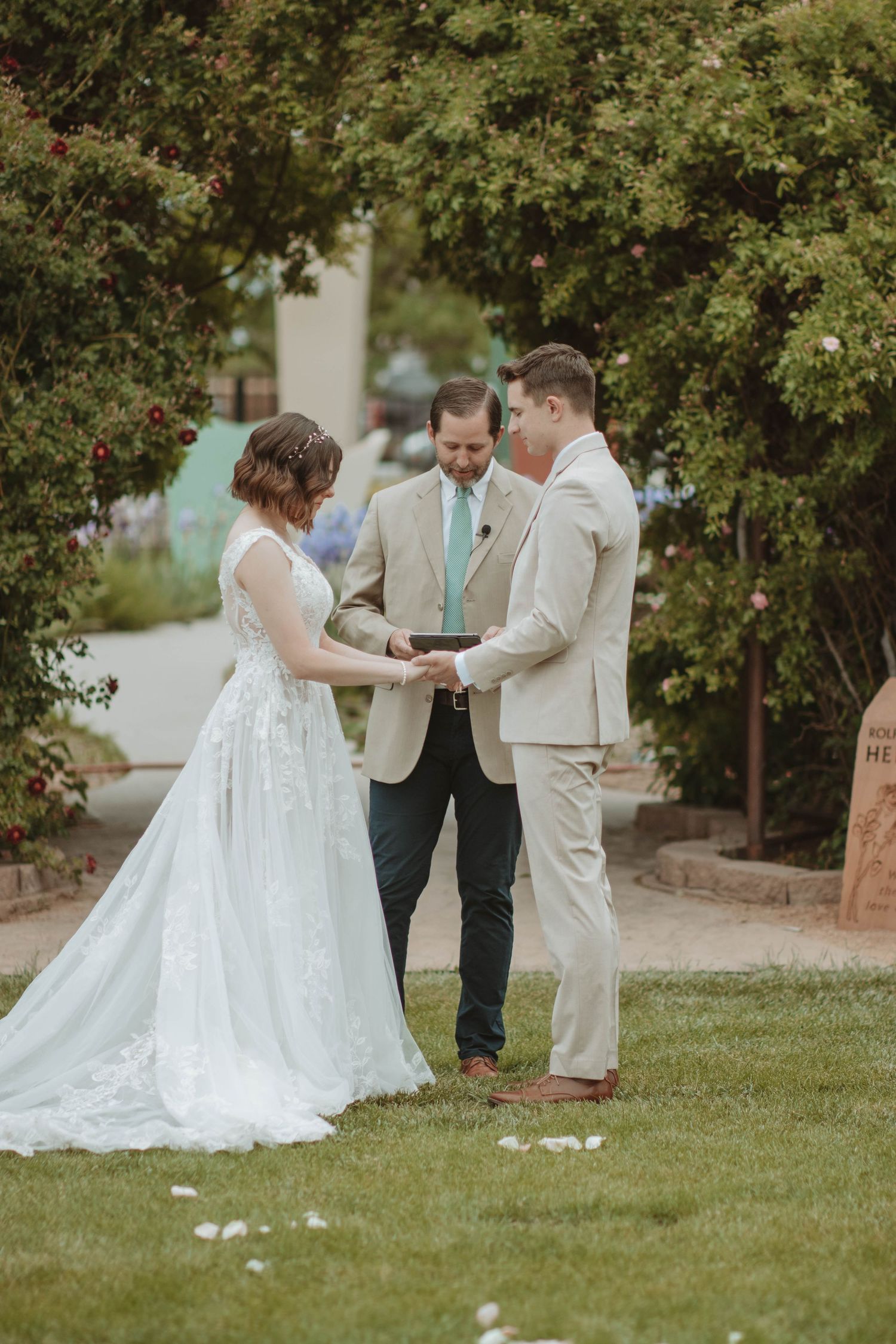 Grand Junction, Colorado Botanical Gardens Wedding Photography