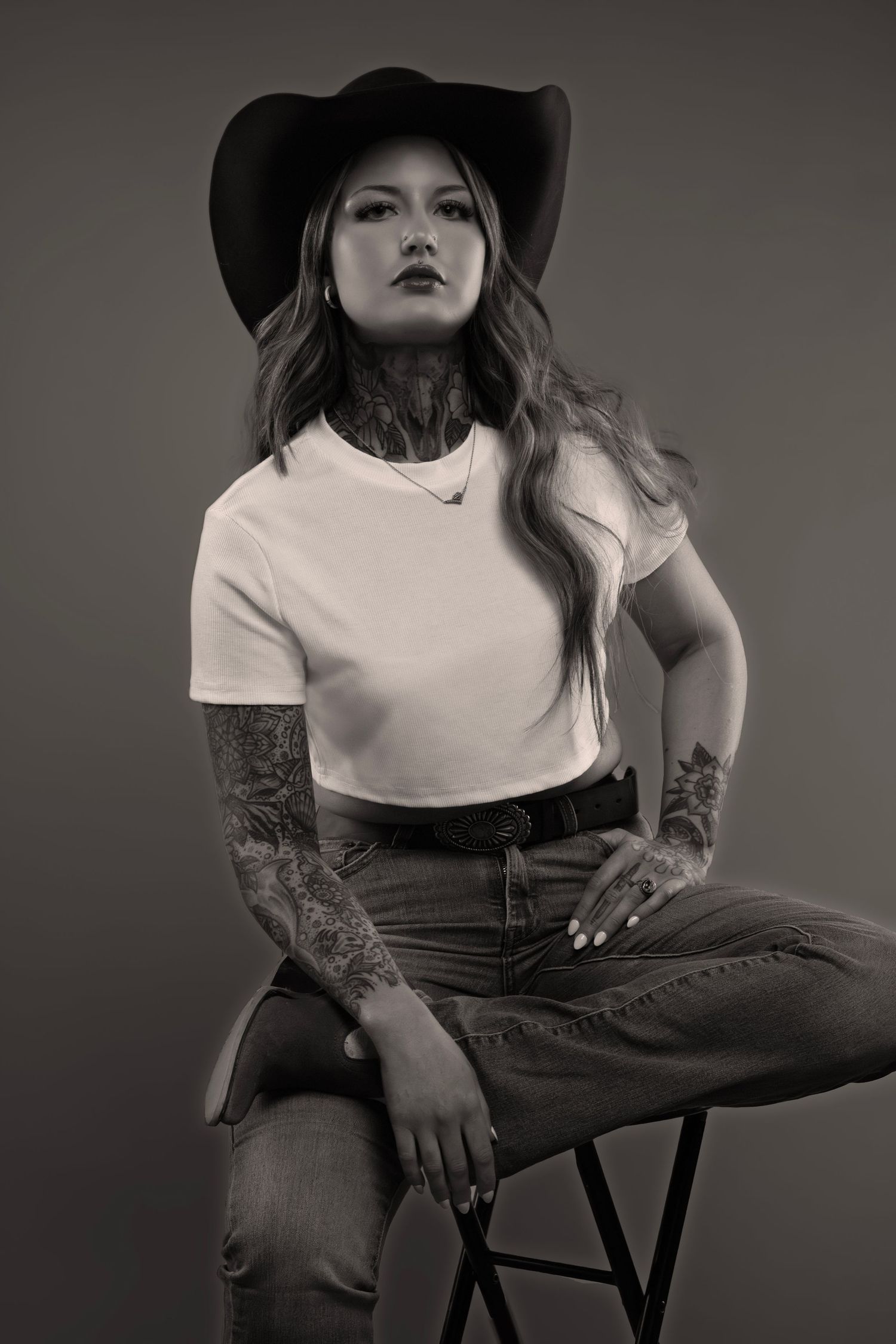 Western Americana themed studio portrait, professional Sioux Falls photographer capturing modern fashion, editorial concept, and lighting.