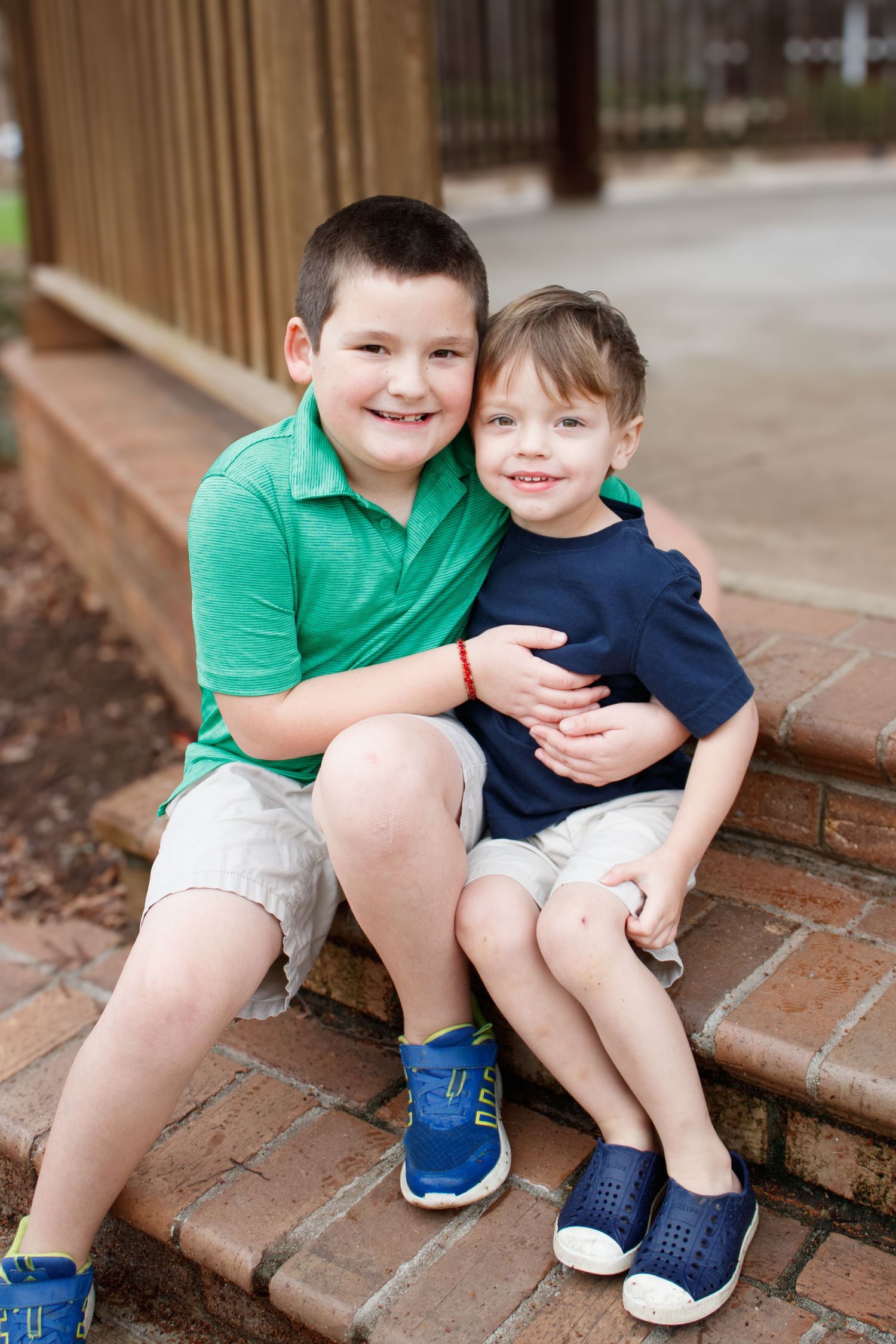 family portraits, sibling portraits, lake norman photography, natural lighting