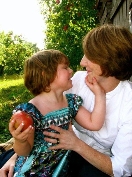 family portrait photography, natural lighting, mommy and me