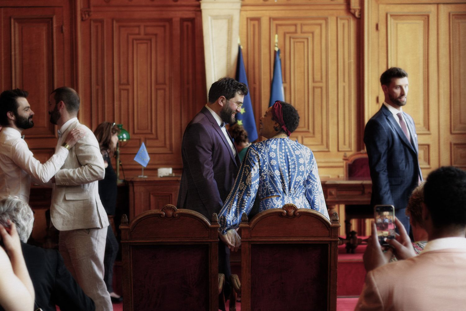 Les mariés complices lors de leur mariage à Lyon Rhône Alpes