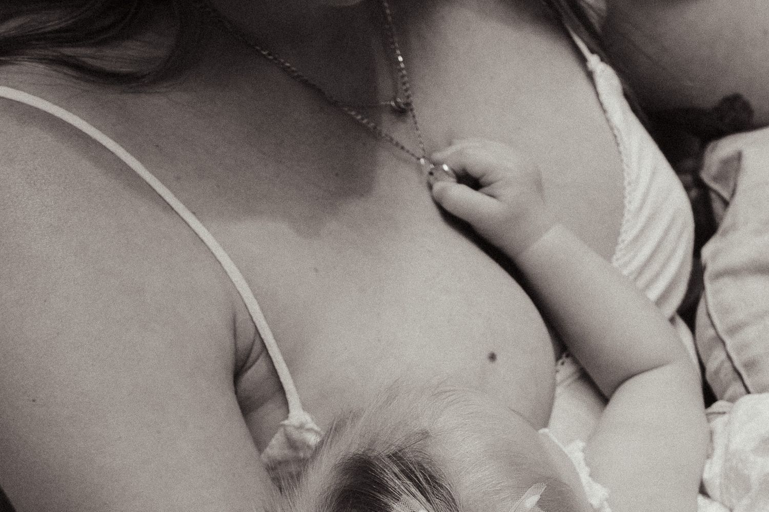 sunshine coast family photographer mothers day photos