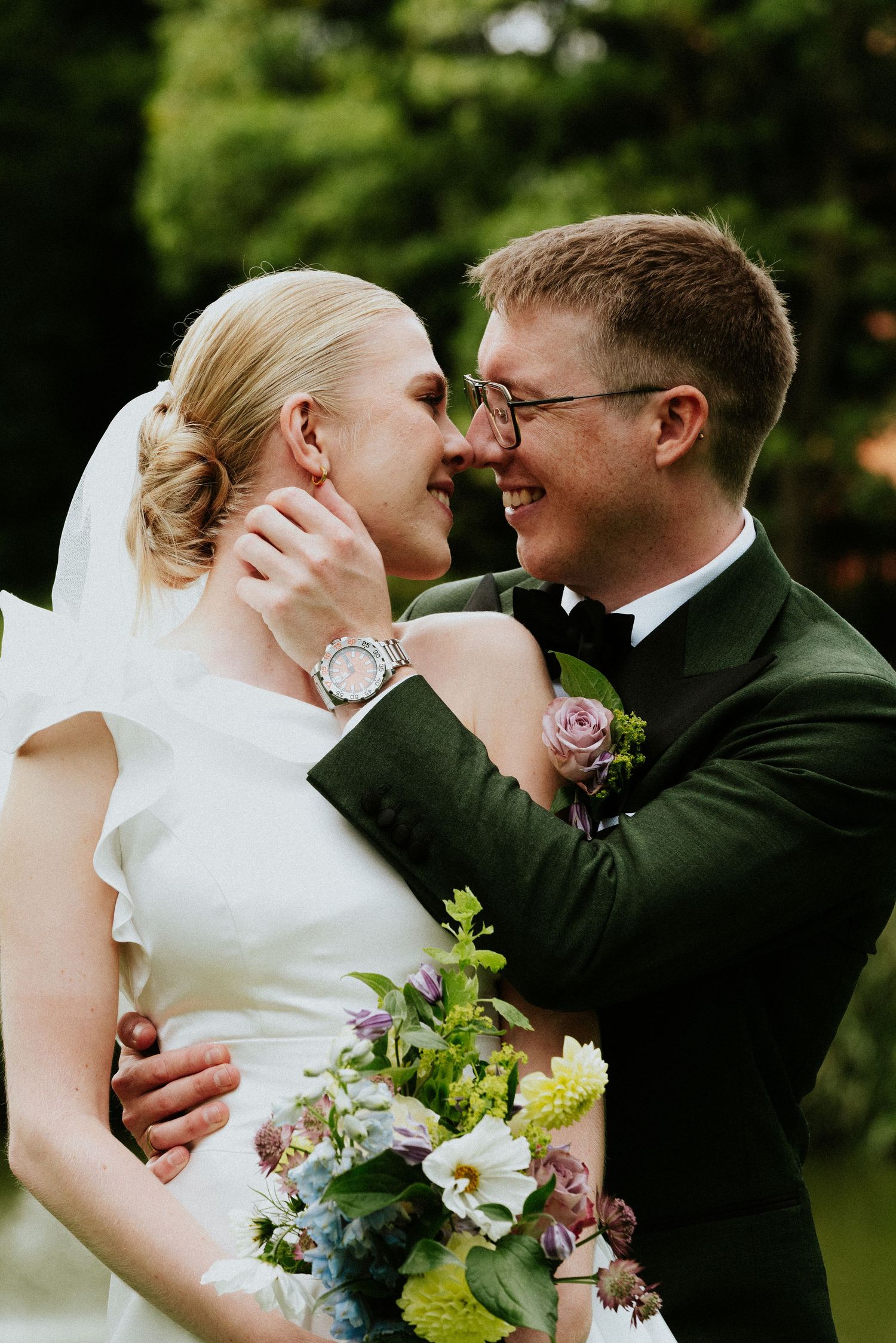 A romantic sequence of wedding photos showing tender moments between newlyweds holding bouquets in an outdoor garden setting.