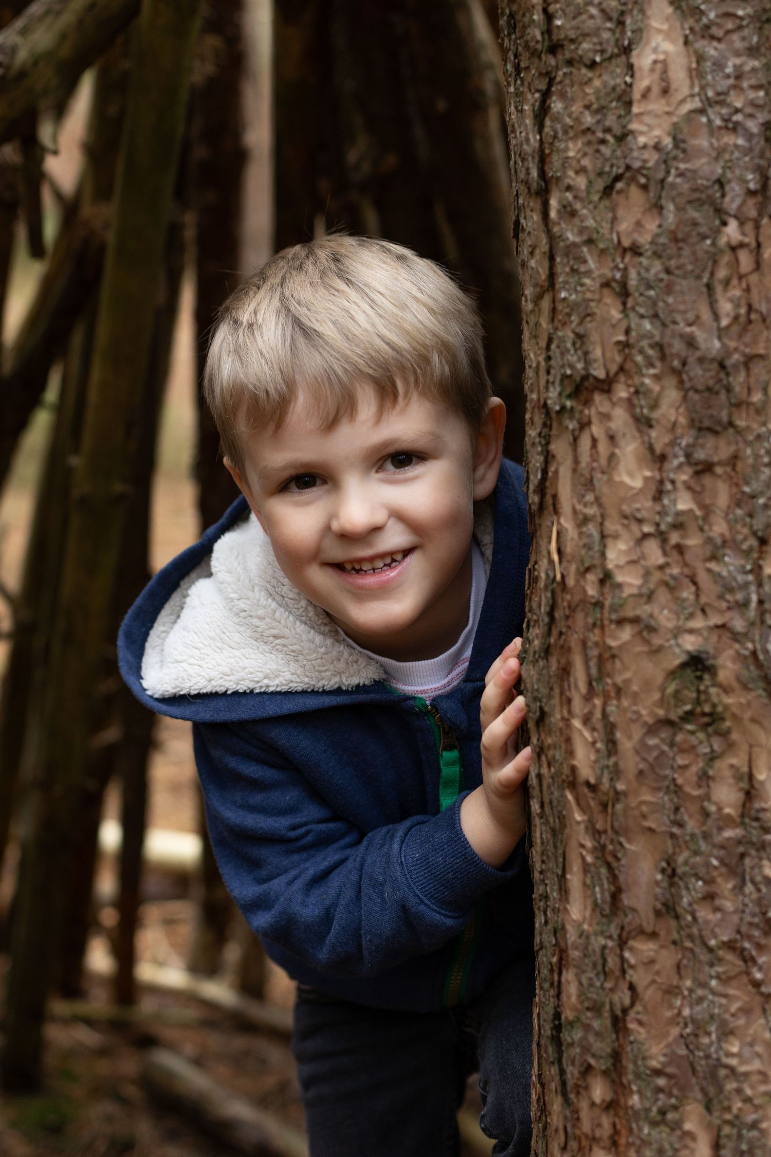 Having fun on family photo session in Woburn woods, Milton Keynes -  Rebecca Marley Photography