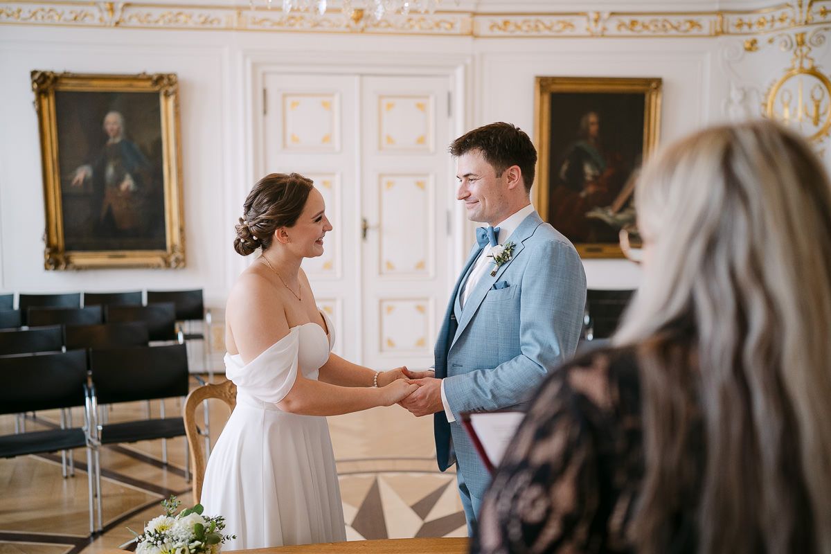 Ring exchange in wide frame at Aachen White Hall.