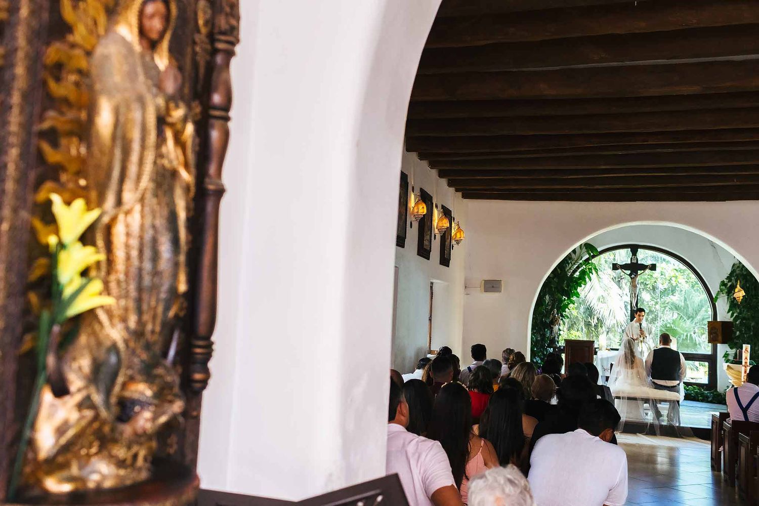 laya-del-carmen-catholic-wedding-ceremony-our-lady-of-carmen-chapel