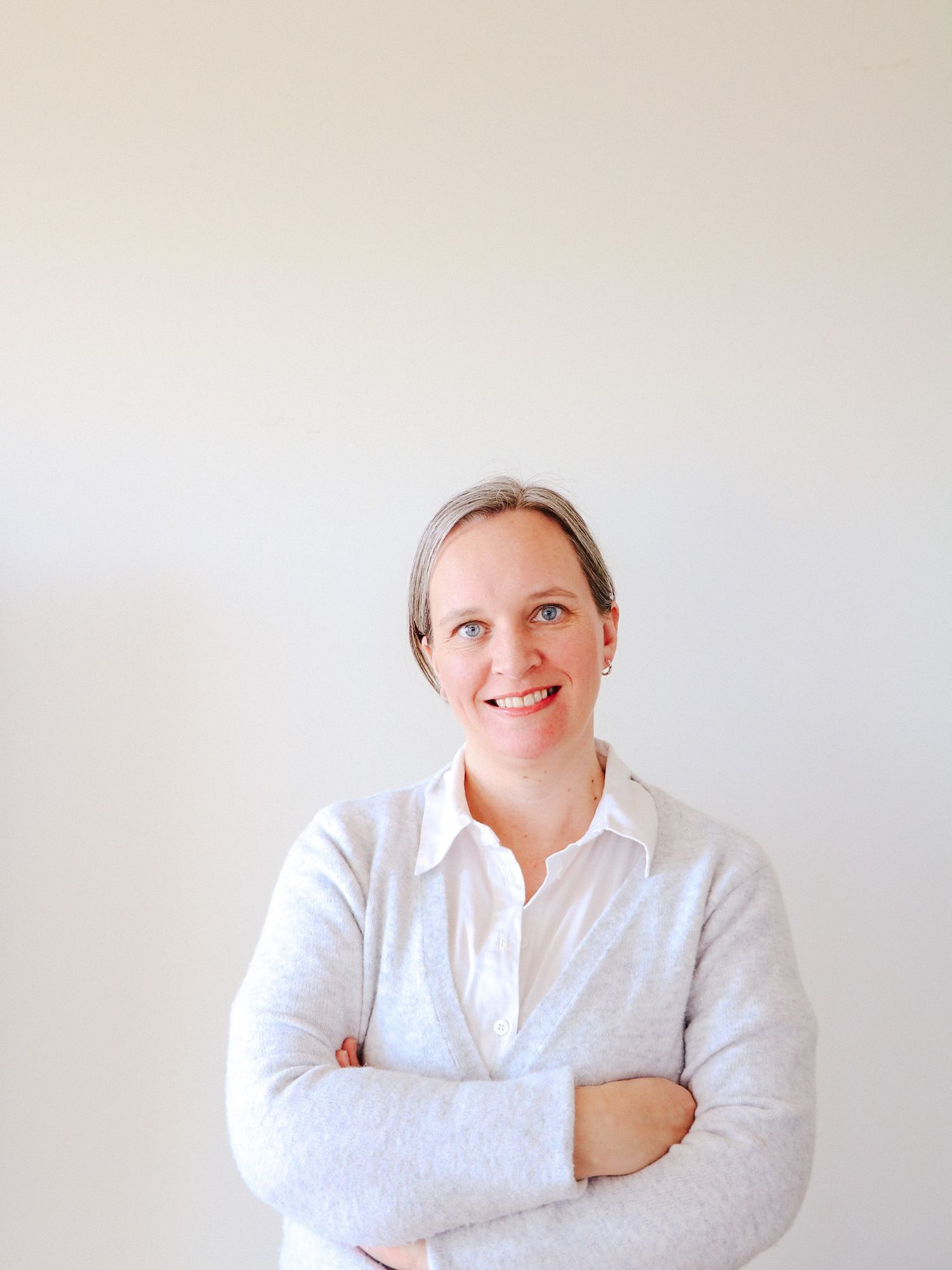 Portrait of photographer behind Two Bays Photography, based in Mount Eliza on the Mornington Peninsula