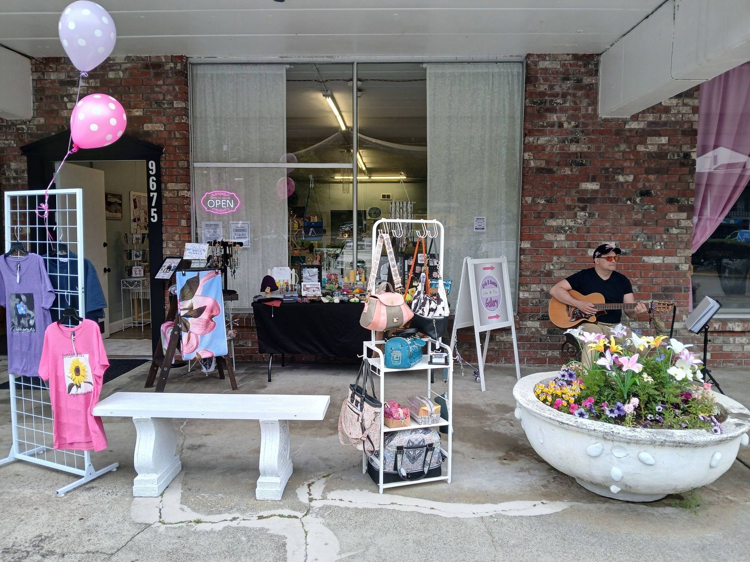 Edmonds Gift Shop in Firdale Villiage.
