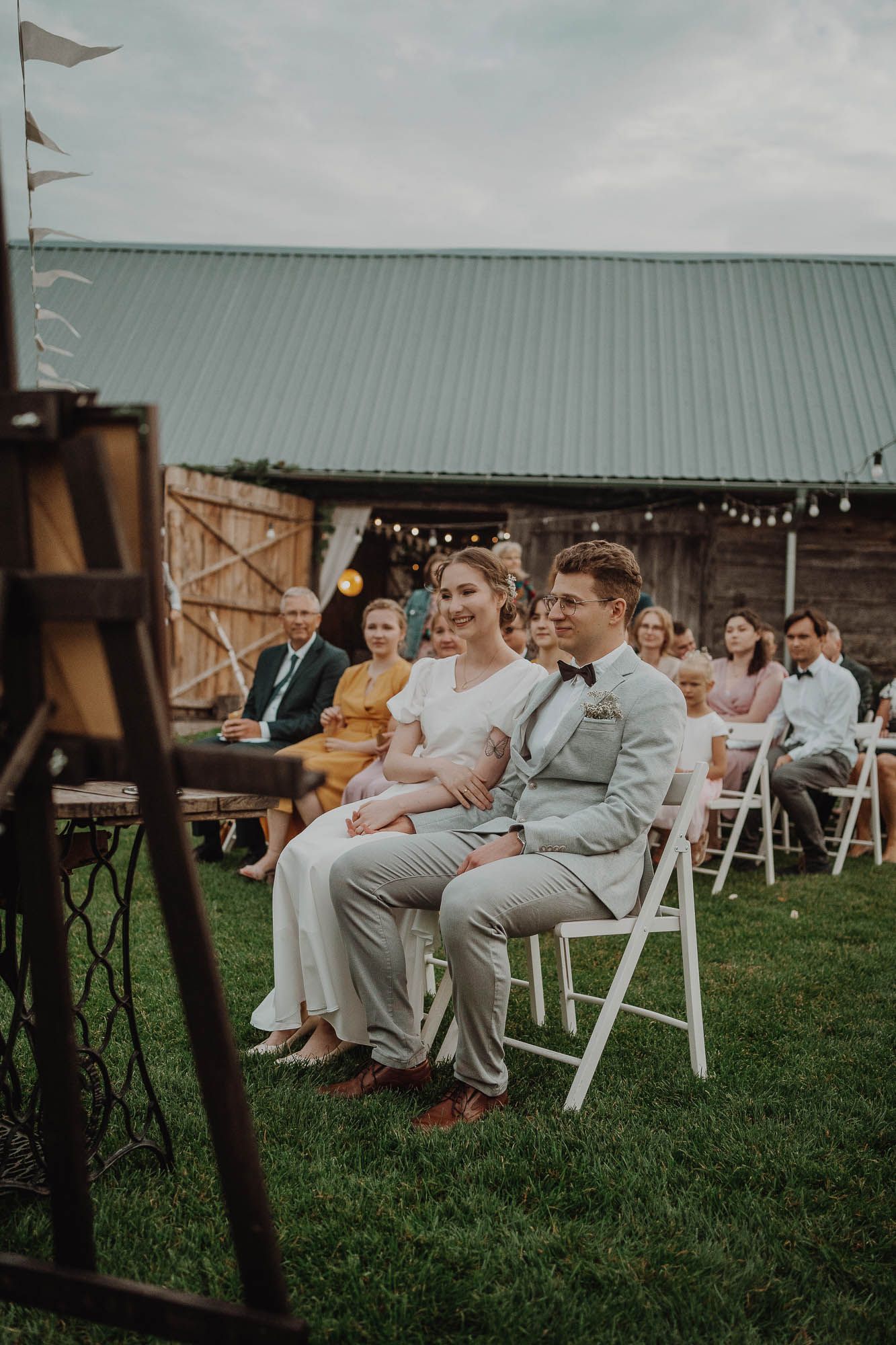 Naturalne zdjęcia z przygotowań Pary Młodej. Autentyczne emocje, detale i wyjątkowe chwile przed ceremonią ślubną. Warszawa, Mazowsze i cała