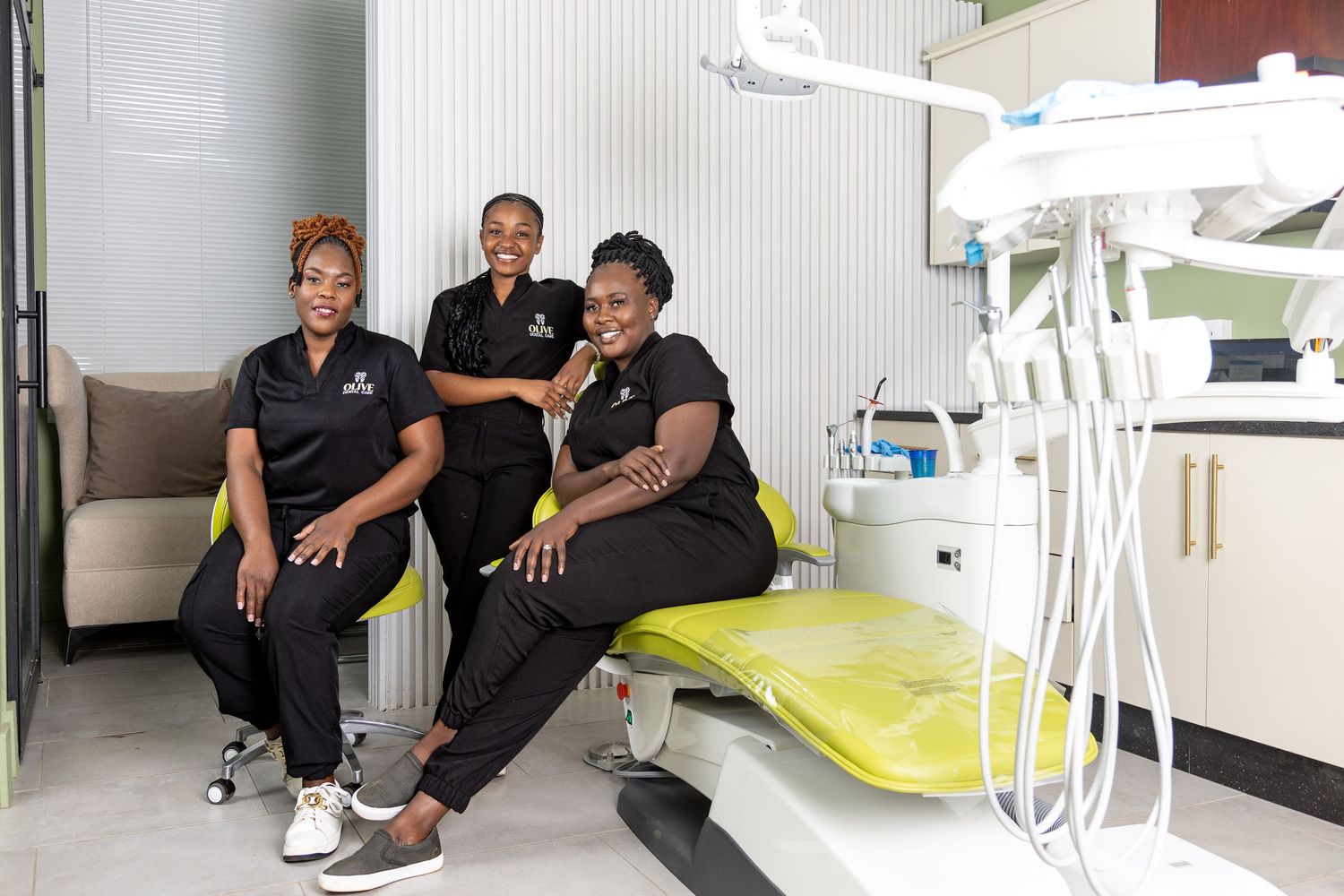 dental assistance at work