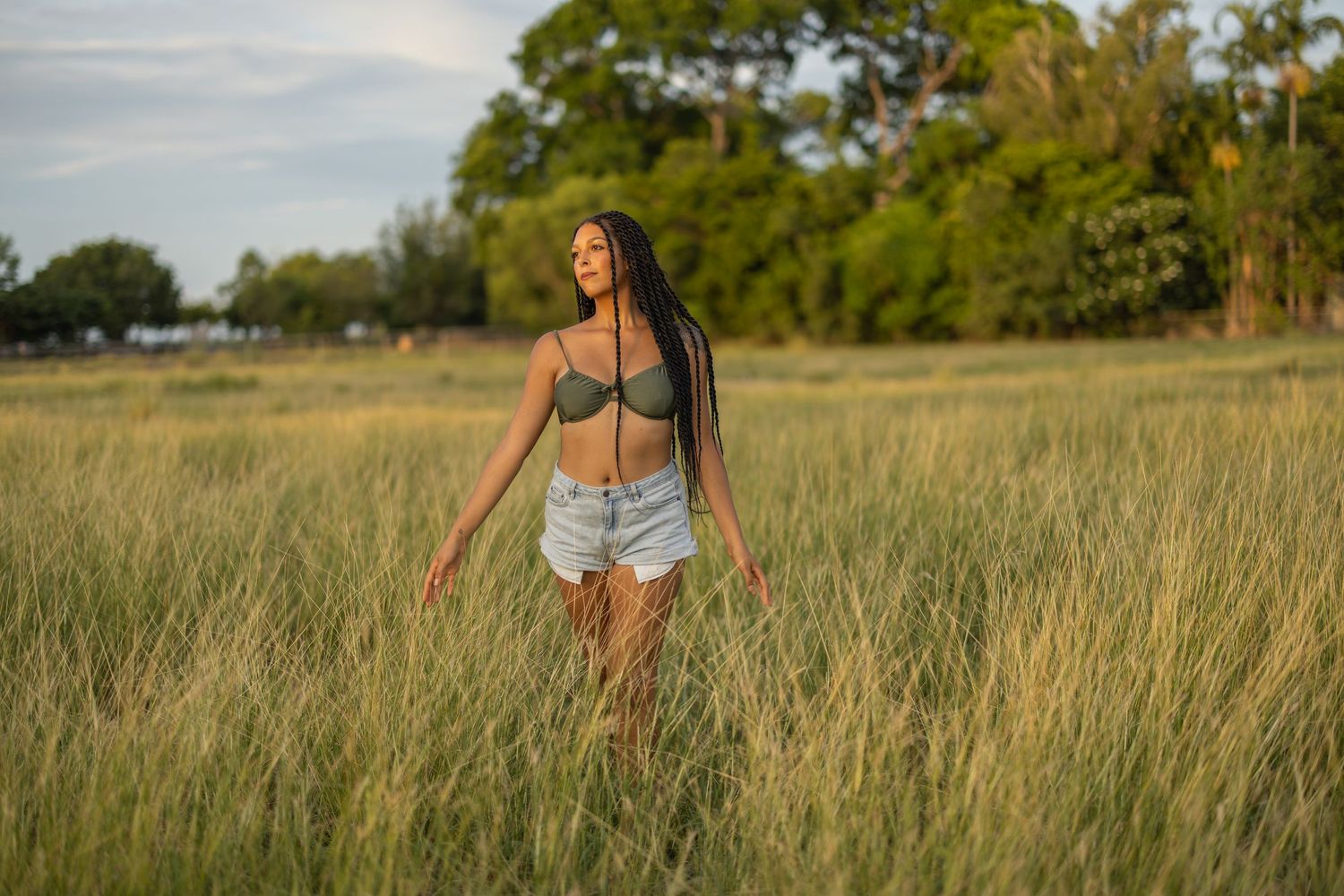 Lifestyle portrait photography session in Darwin featuring natural outdoor location captured by Julie Françoise Imagery