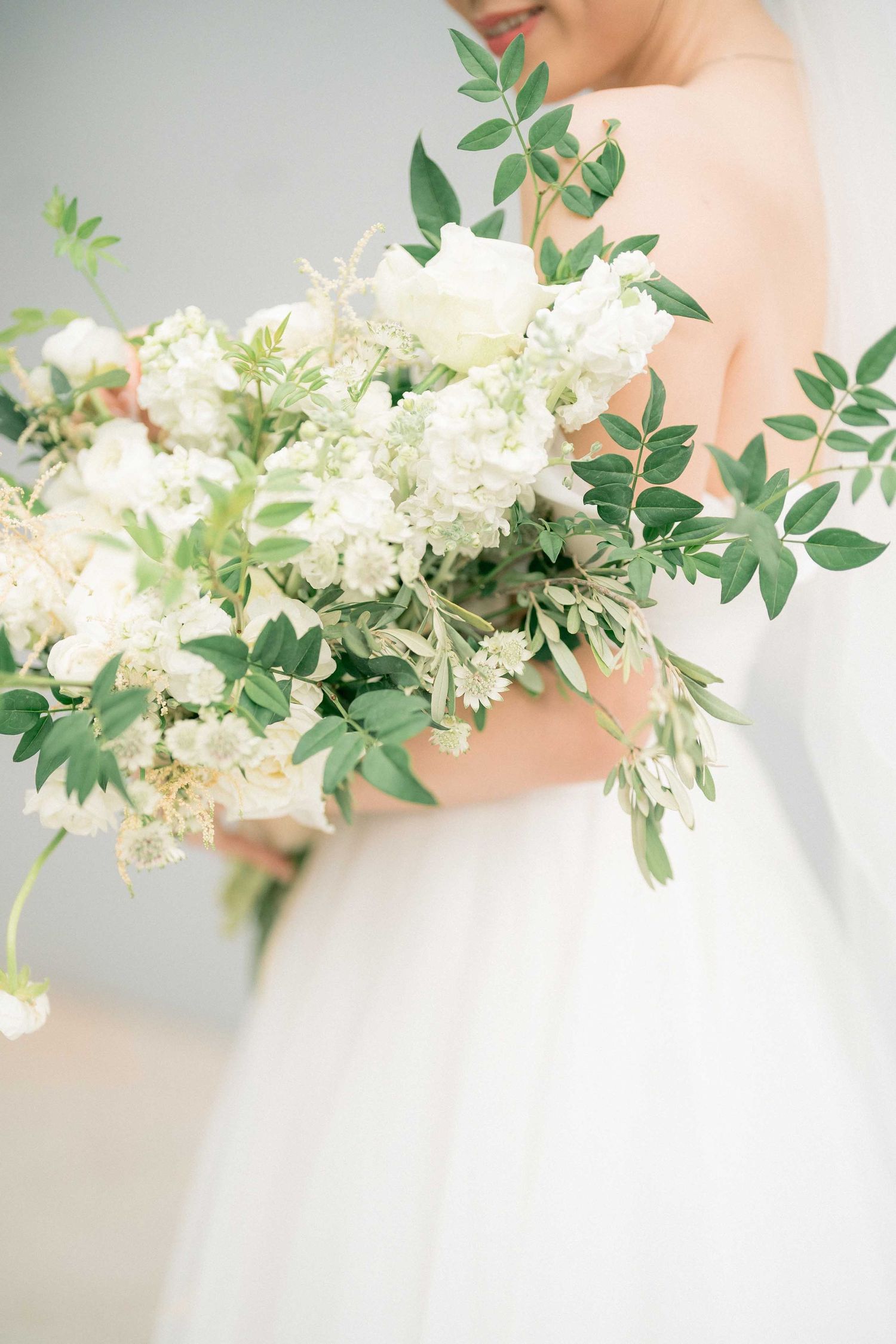 Bride and flower so beautiful , Phuket wedding photoshoot