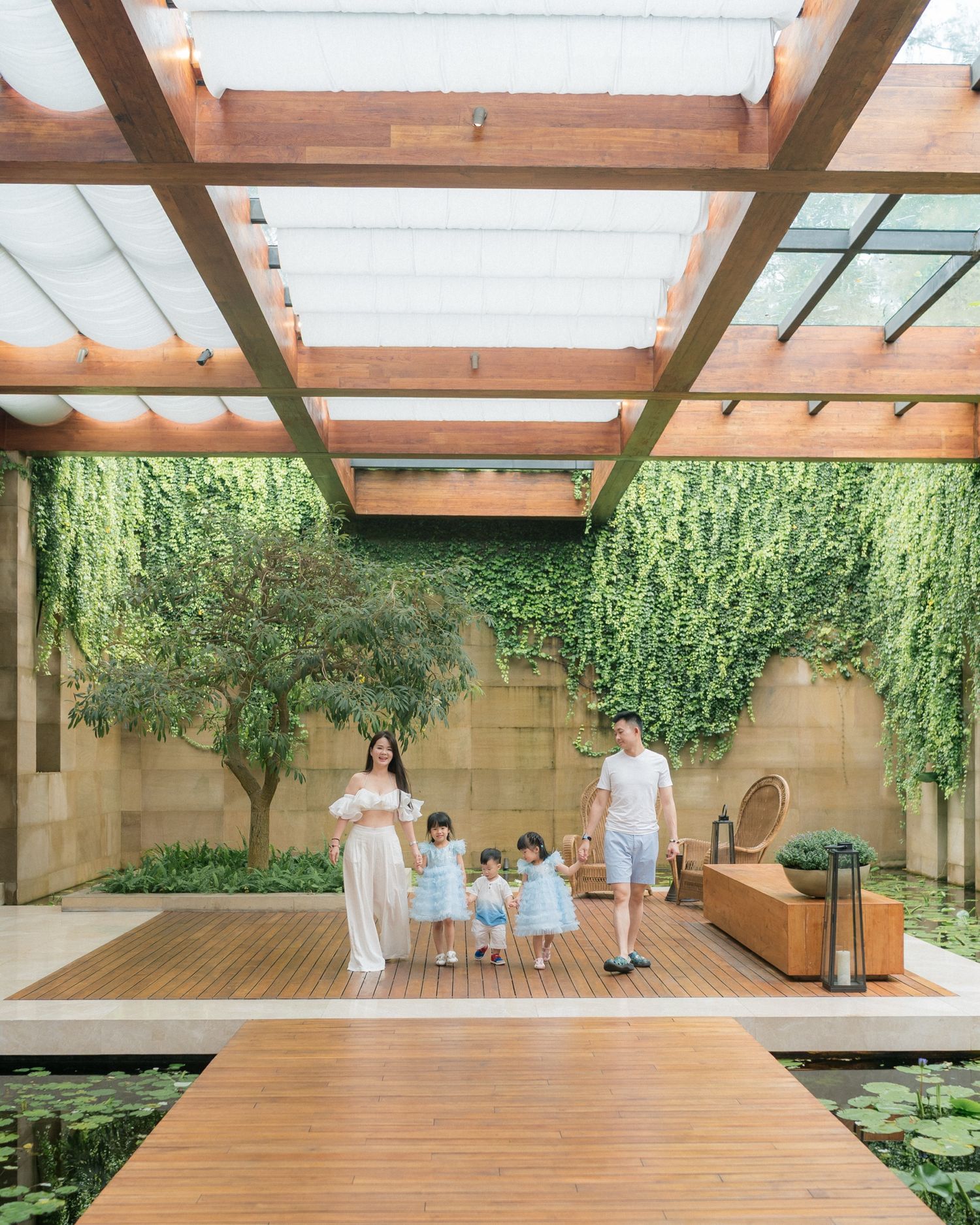 Rose wood Phuket is the best spot for family photoshoot and Wedding highly recommend to stay here and hire Deen Phuket photographer
