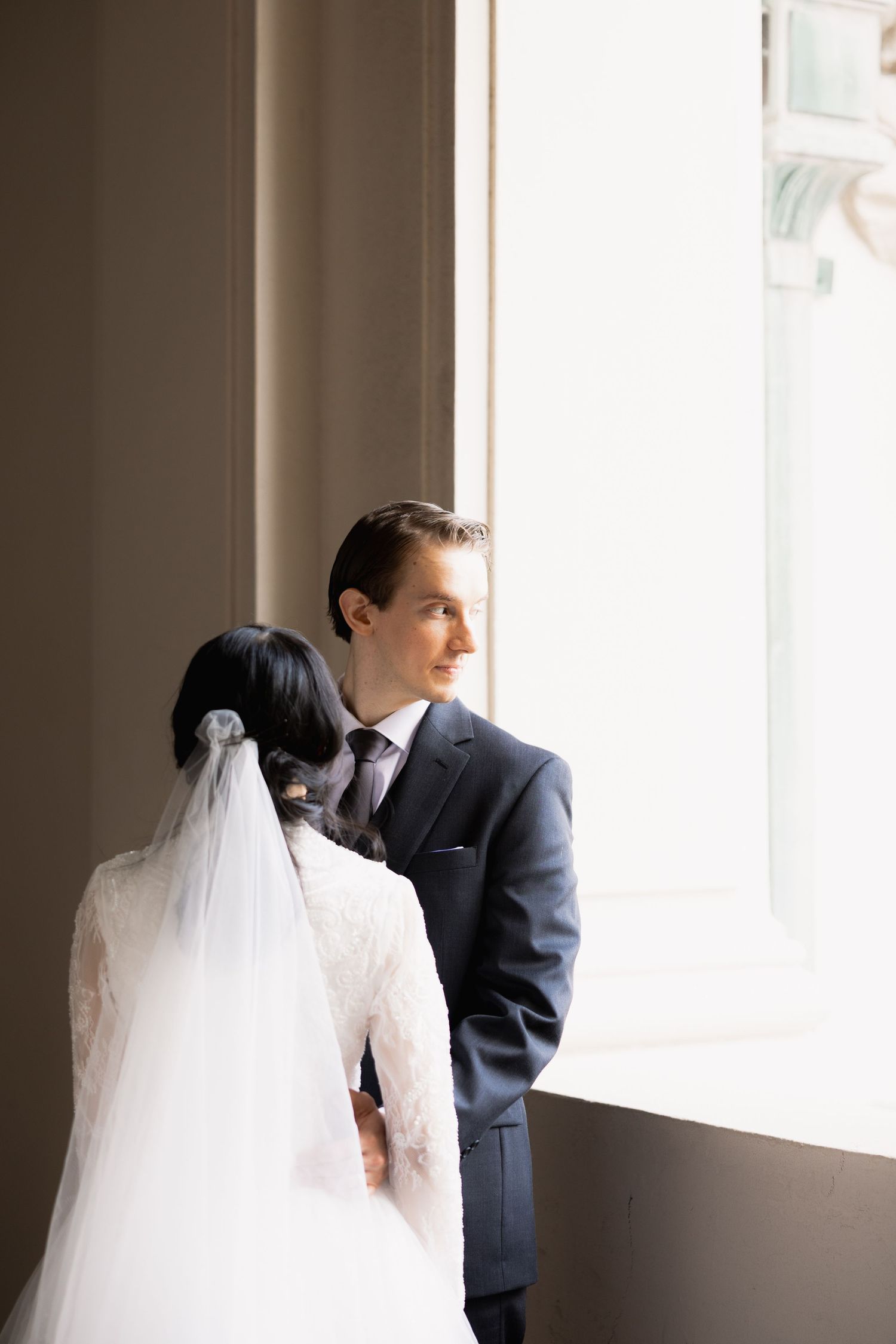 Bridal photograph Pasadena City Hall
