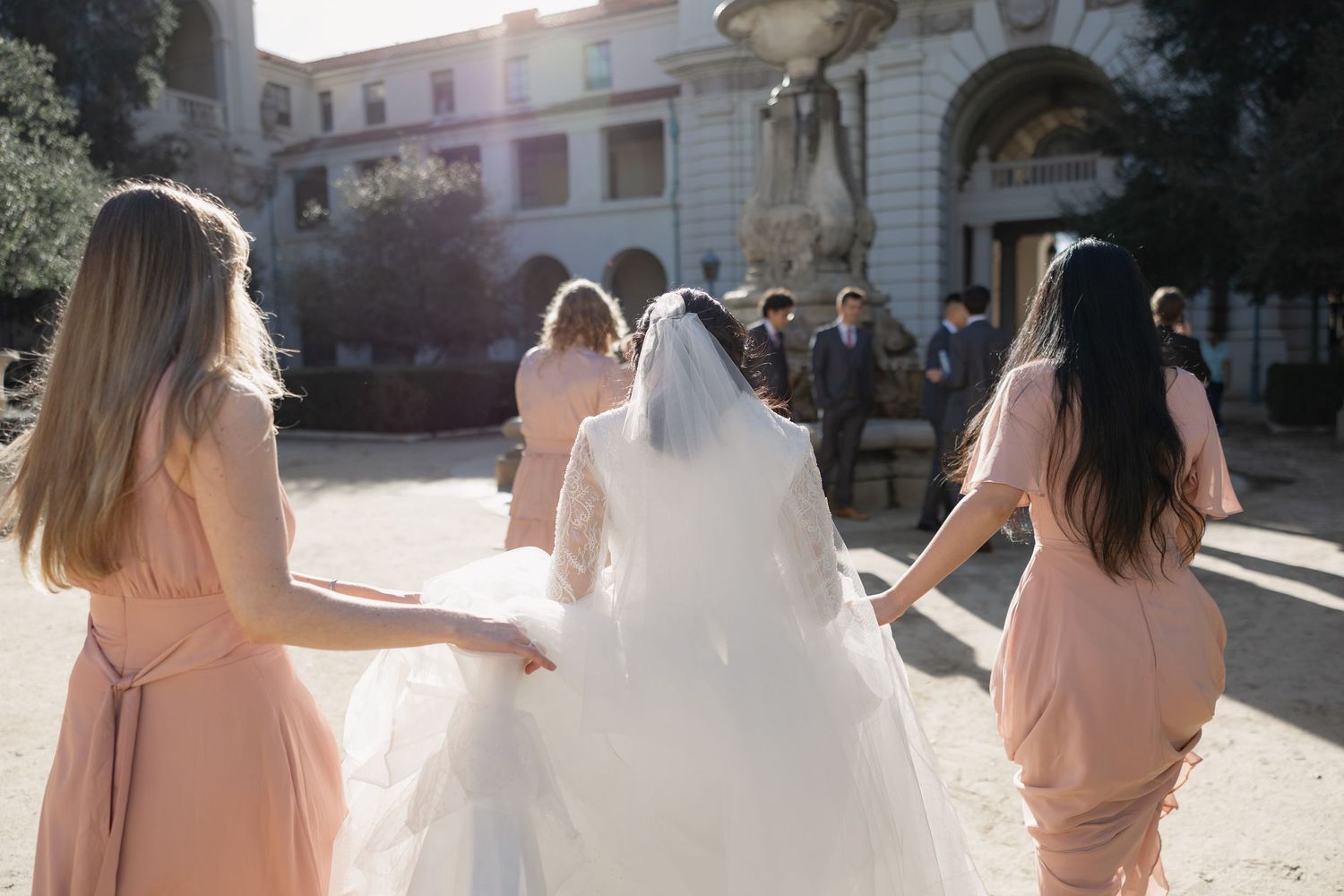 Bridal photograph Pasadena City Hall