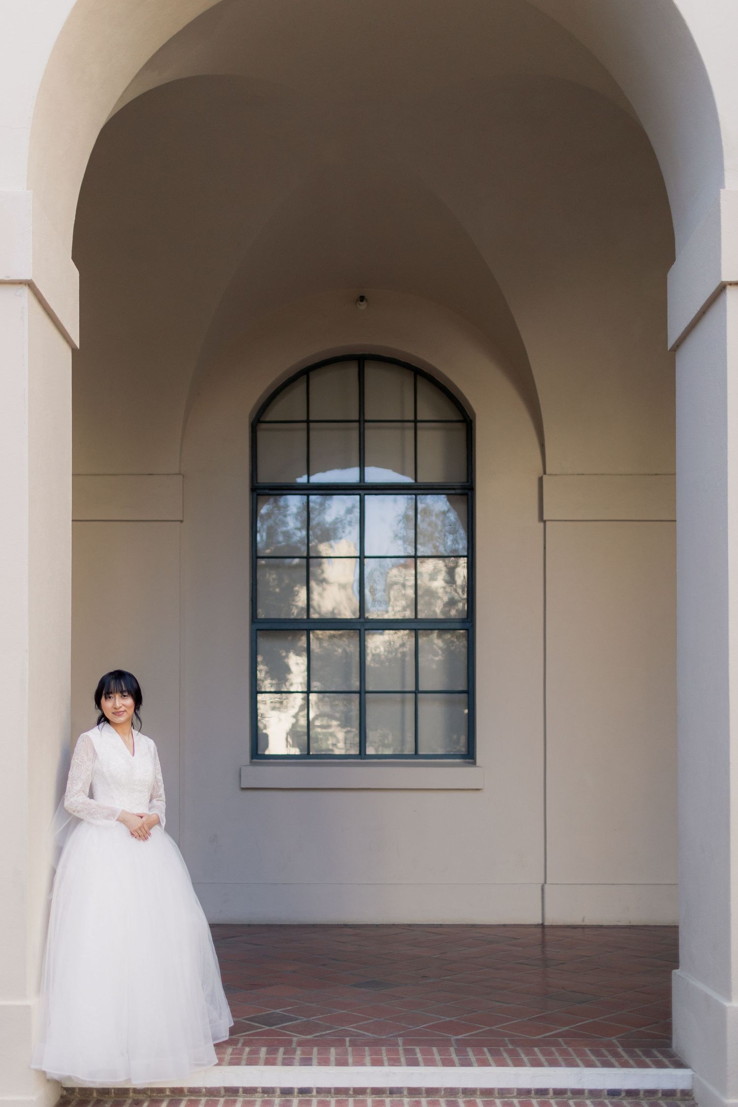 Bridal portrait Pasadena city hall