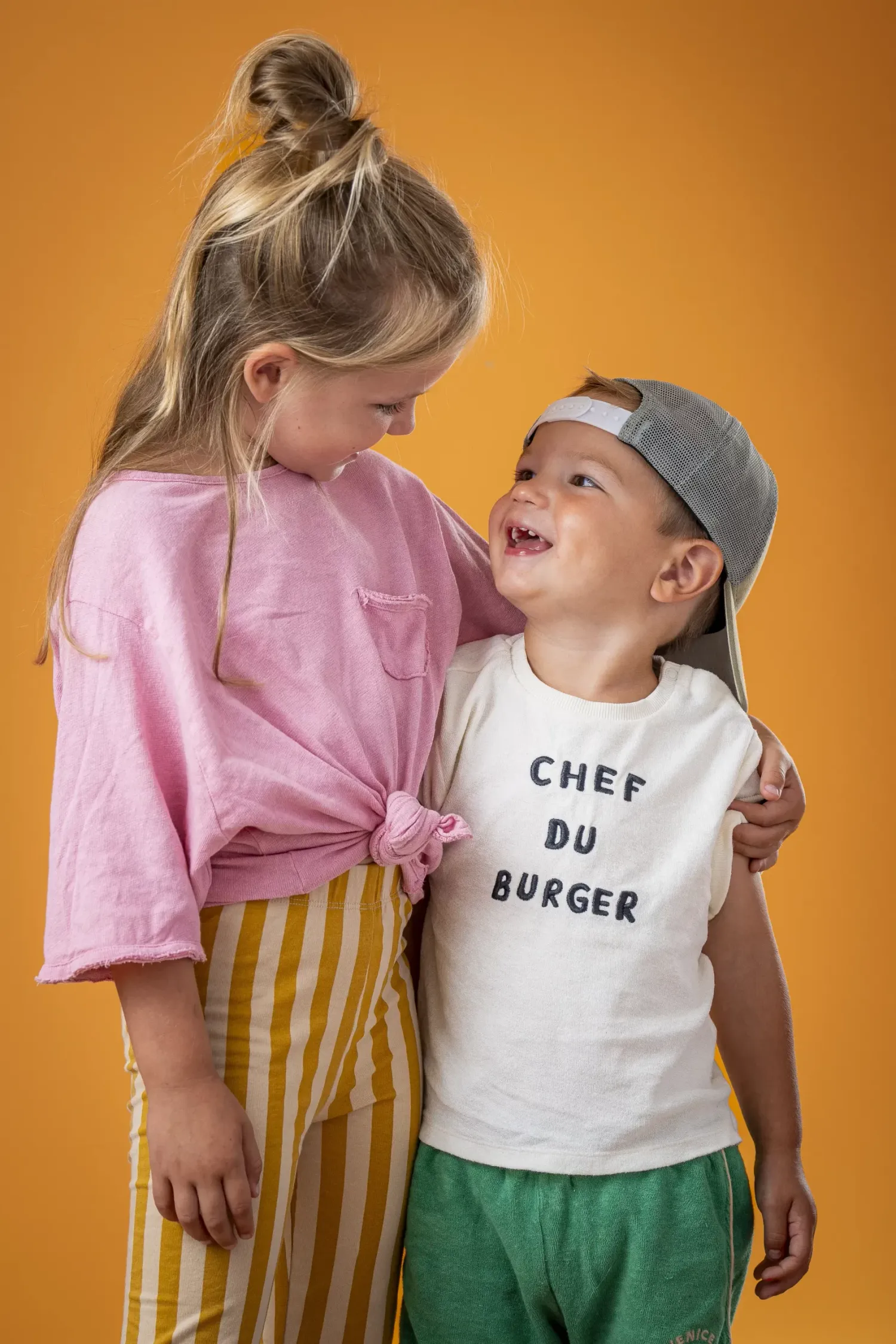 Kinderportret gemaakt in een fotostudio in Tilburg.