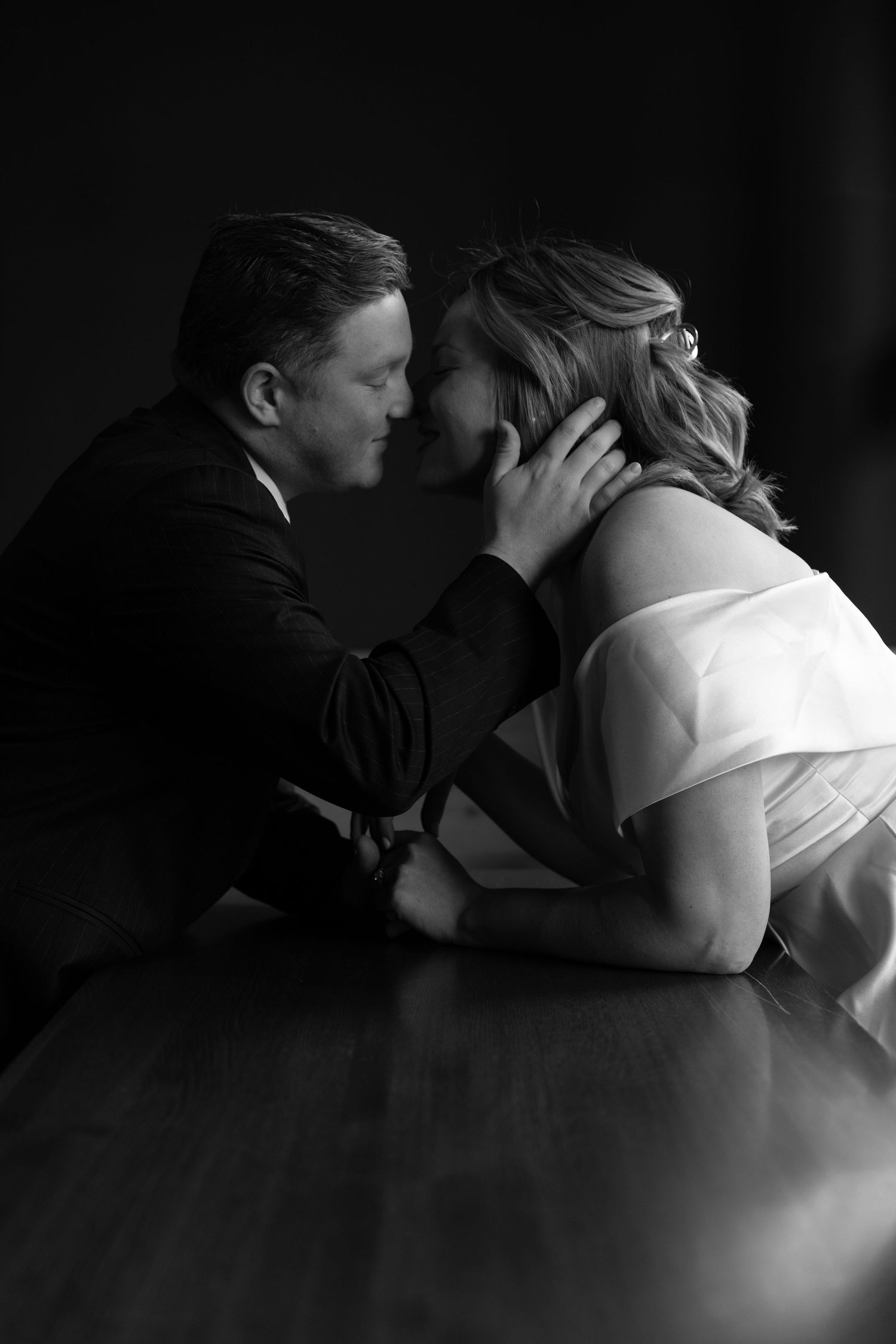 st.charles-cinematic-couples-photographer