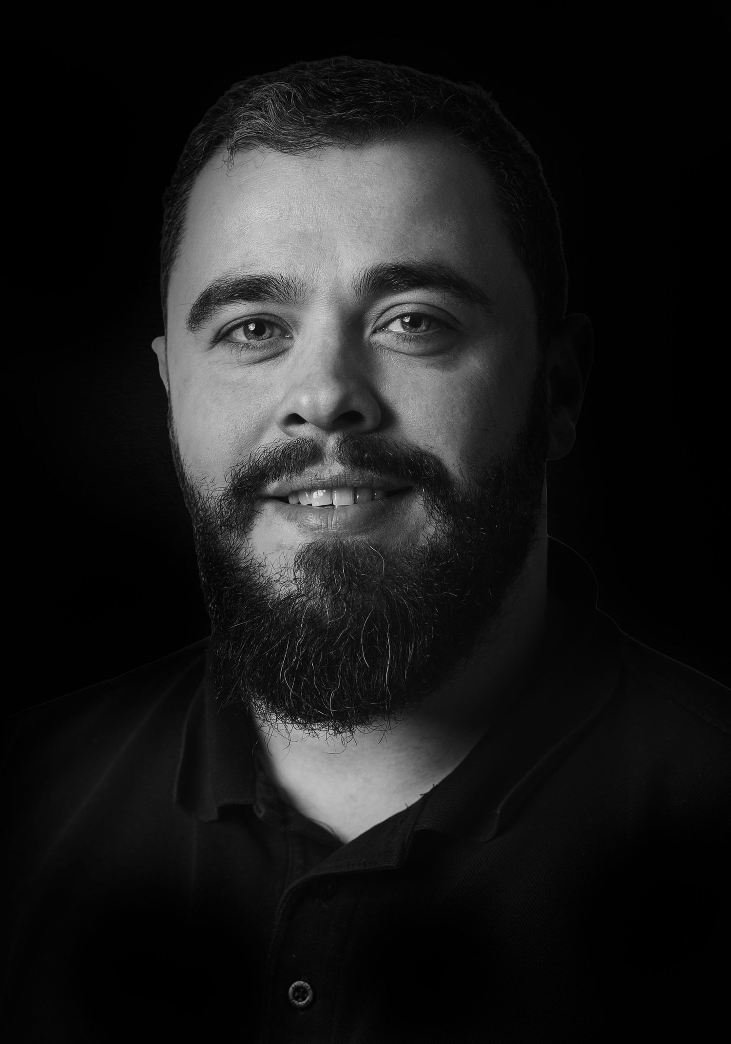 Elegantes Schwarz-Weiss Business Portrait eines Unternehmers im Studio in Davos.