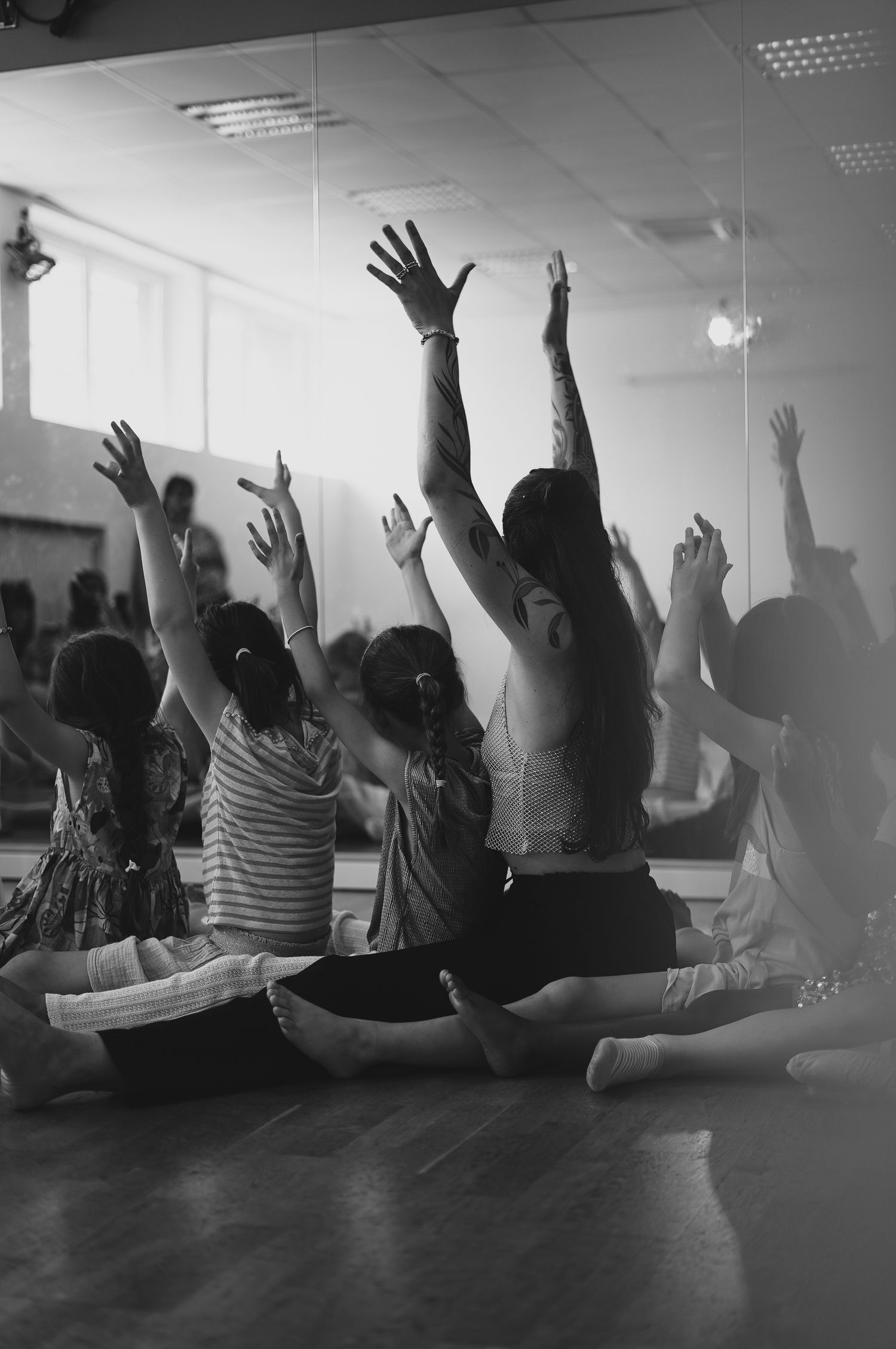 Un cours de danse contemporaine pour enfants à Lyon.