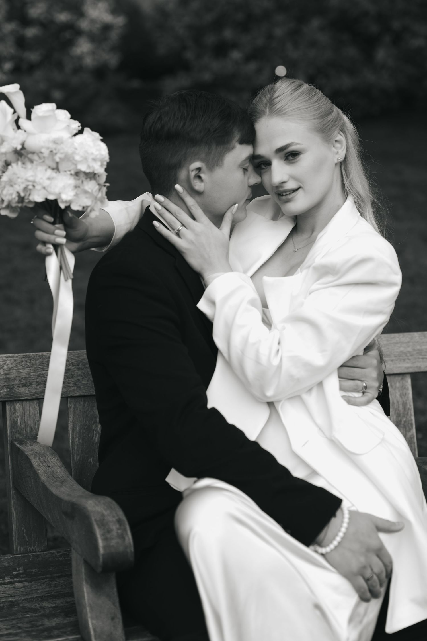 “Couple photographed in Victoria Embankment Gardens during a London city session.”