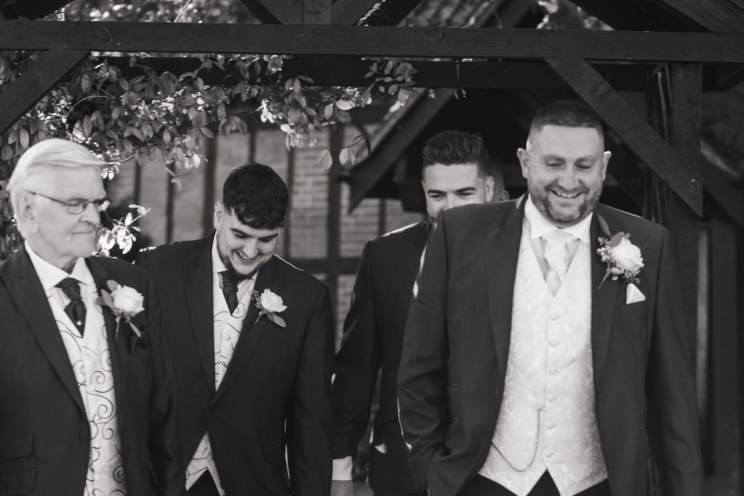 The Tithe Barn Bedford, captured by a UK London wedding photographer @lyfphotos