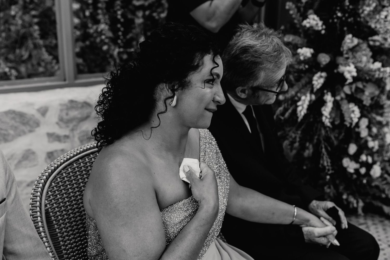 Emotional greenhouse wedding ceremony at Botânico Quintal in São Paulo, Brazil.