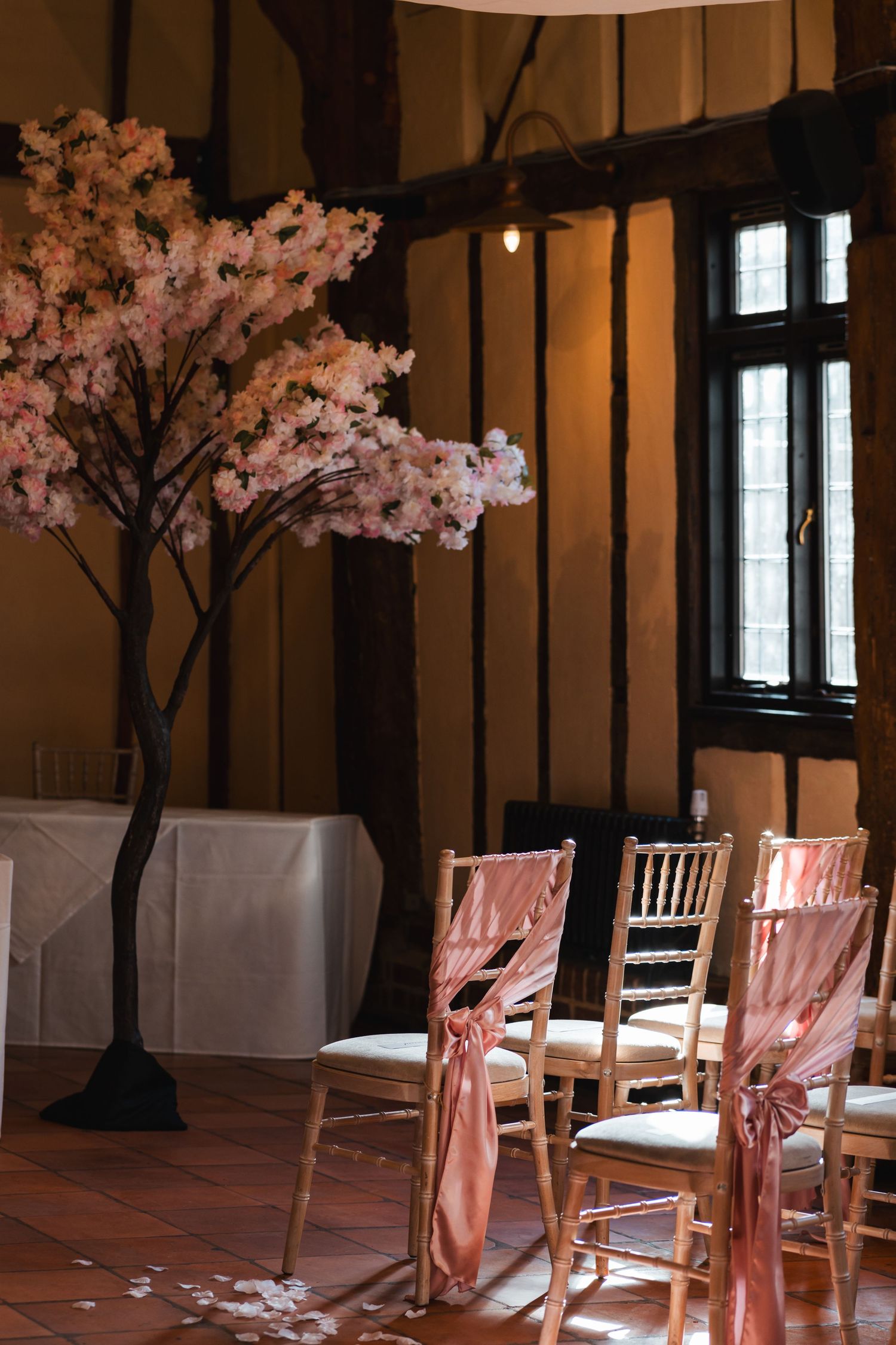The Tithe Barn Bedford, captured by a UK London wedding photographer @lyfphotos