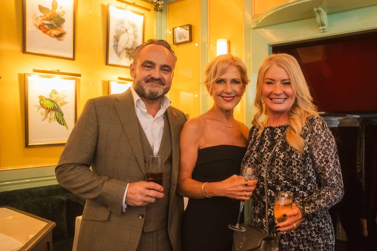 Intimate micro event lunch at 50 Cheyne in Chelsea, London, photographed by a London event and wedding photographer @lyfphotos