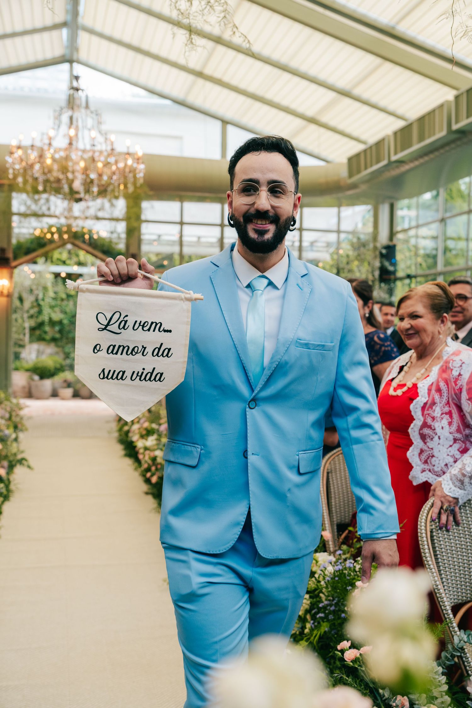 Emotional greenhouse wedding ceremony at Botânico Quintal in São Paulo, Brazil.