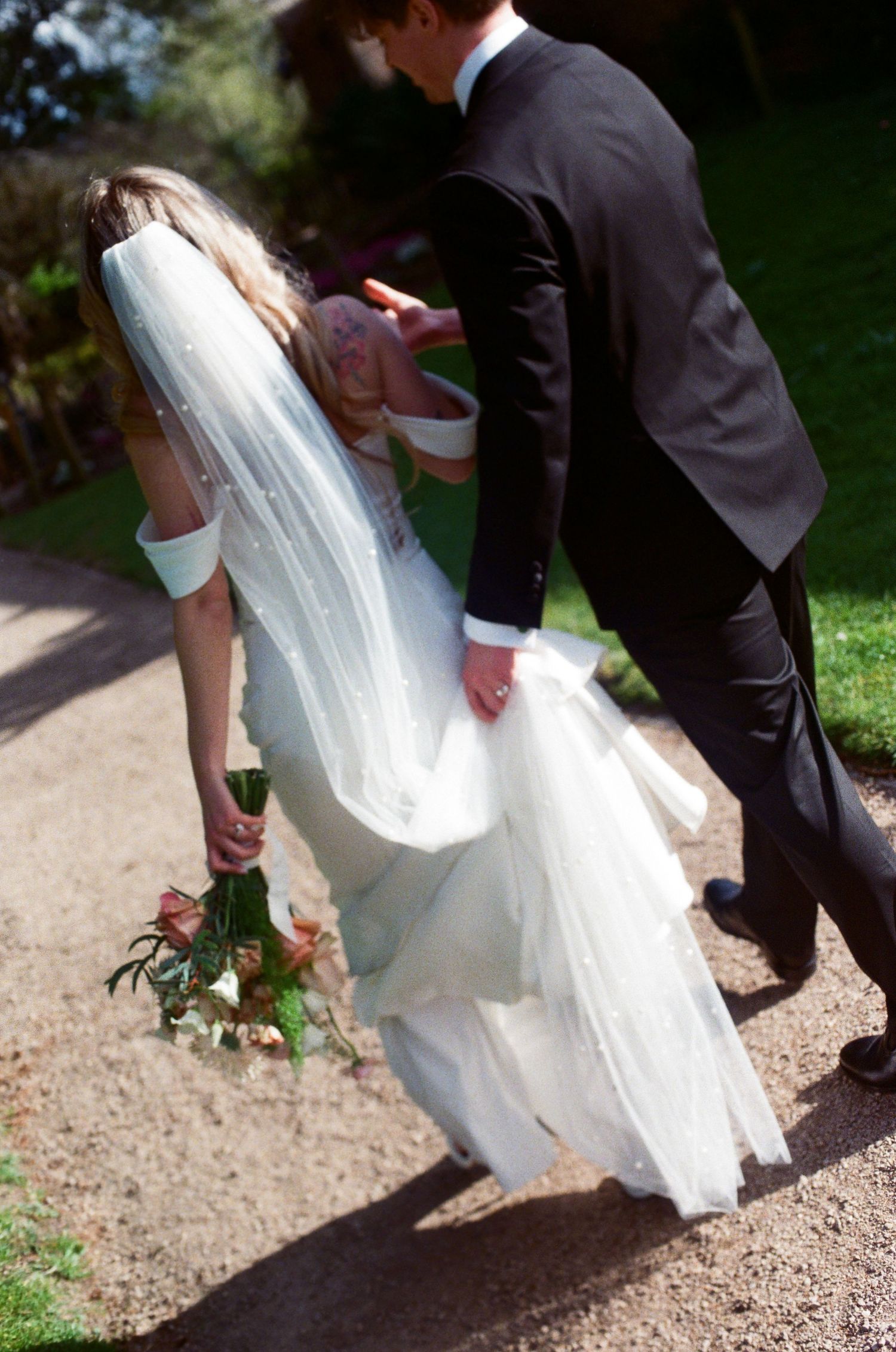 Spring blossom portraits at York House Twickenham wedding