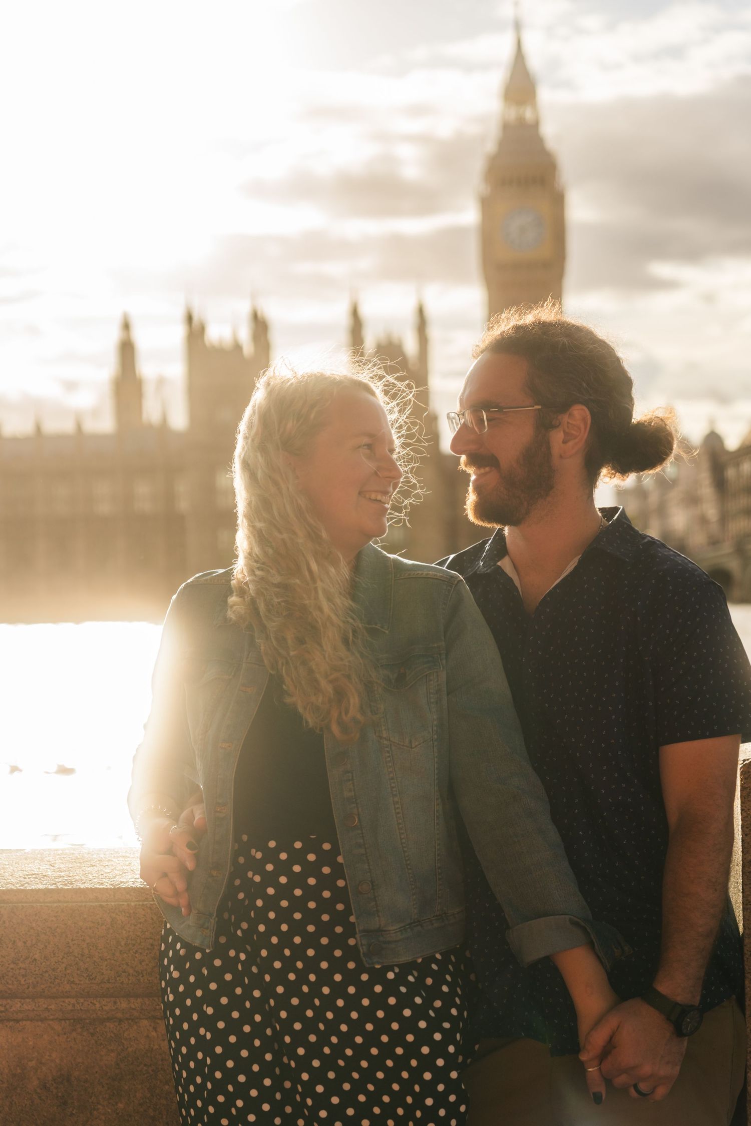Couple enjoying sunset in Westminster with Big Ben in the background captured by UK LONDON Photographer @lyfphotos