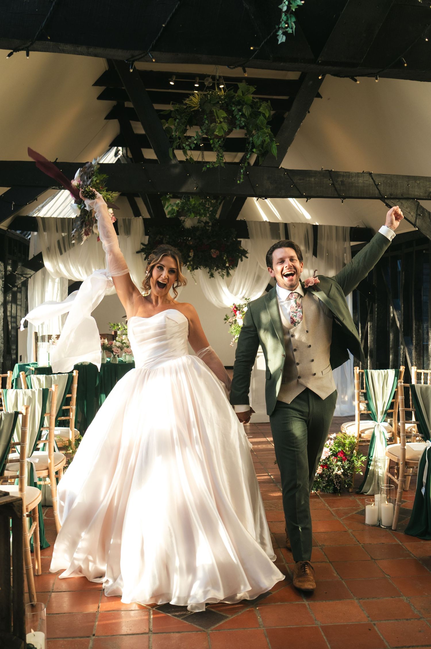 Wedding ceremony moment at South Farm captured by @lyfphotos
