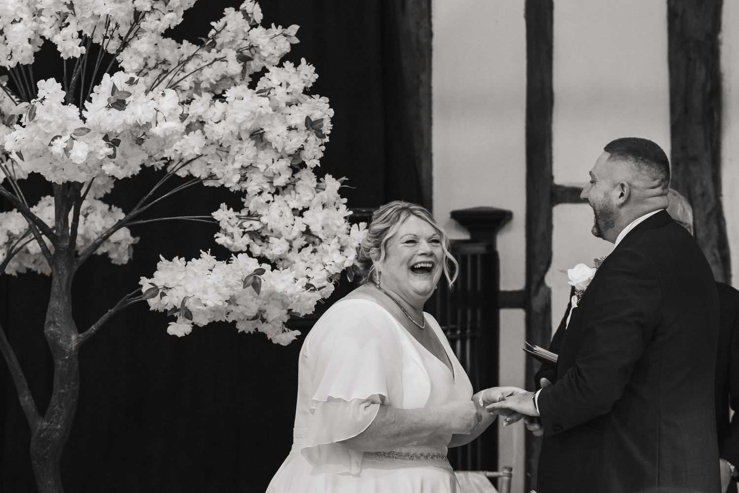 The Tithe Barn Bedford, captured by a UK London wedding photographer @lyfphotos
