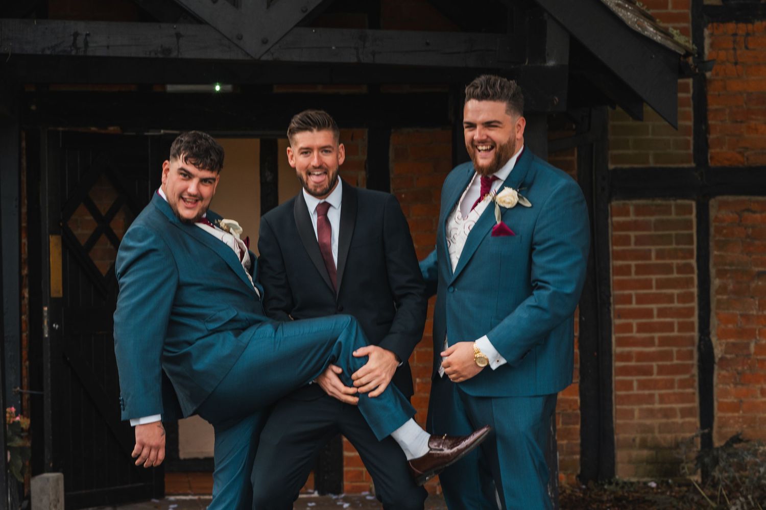 The Tithe Barn Bedford, captured by a UK London wedding photographer @lyfphotos