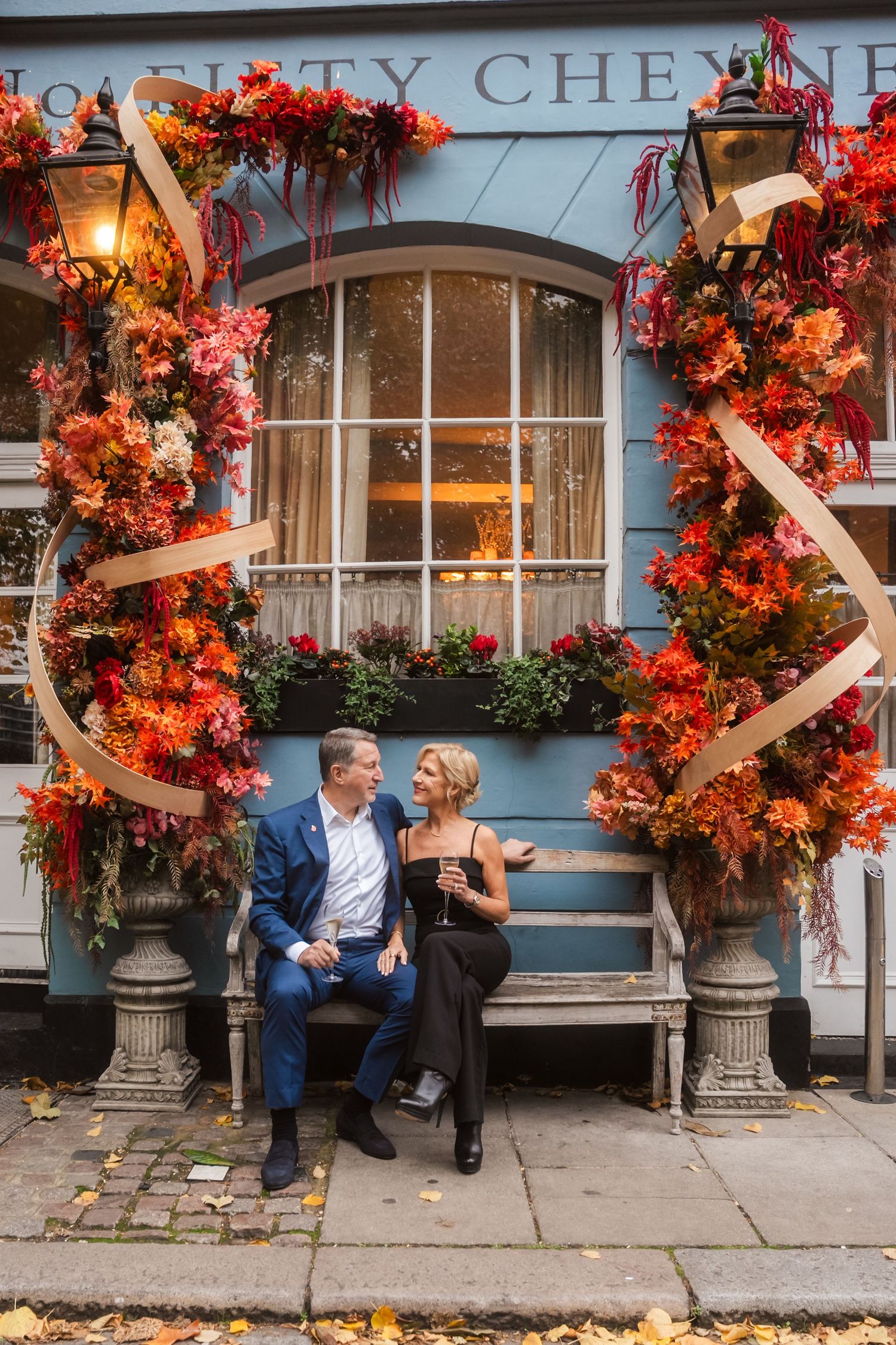 Amanda and Richard celebrating their wedding anniversary in 50 Cheyne Chelsea, photographed by London UK photographer @lyfphotos