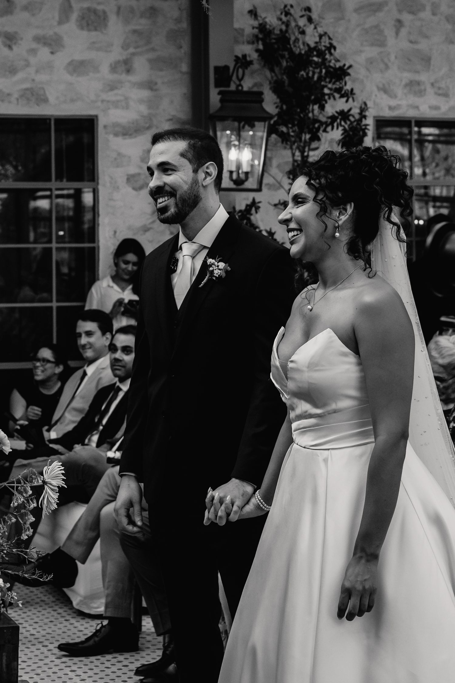 Emotional greenhouse wedding ceremony at Botânico Quintal in São Paulo, Brazil.