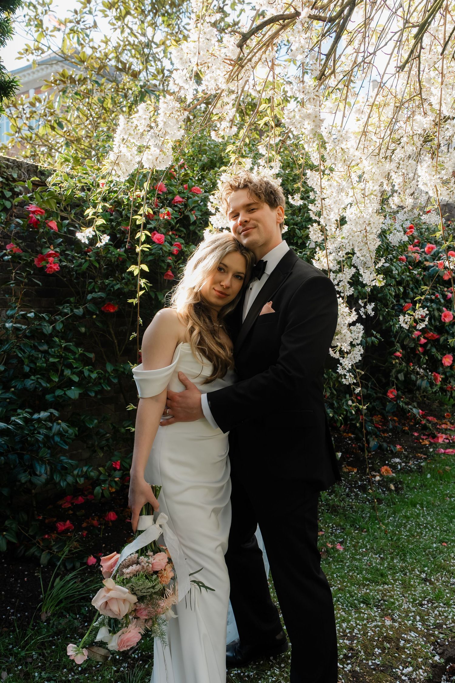 Spring blossom portraits at York House Twickenham wedding