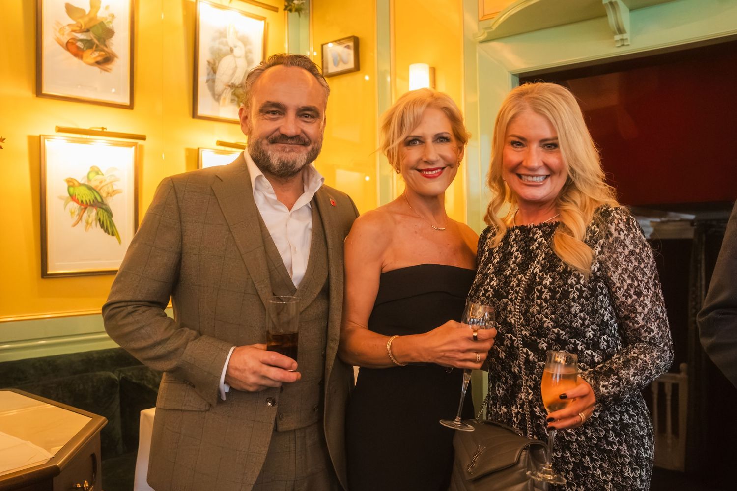 Amanda and Richard celebrating their wedding anniversary in 50 Cheyne Chelsea, photographed by London UK photographer @lyfphotos