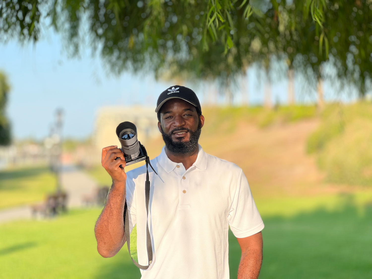 Seth Louis Photography, a black based Tampa bay and Miami photographer capturing engagements, graduations, events, lifestyle and headshots.