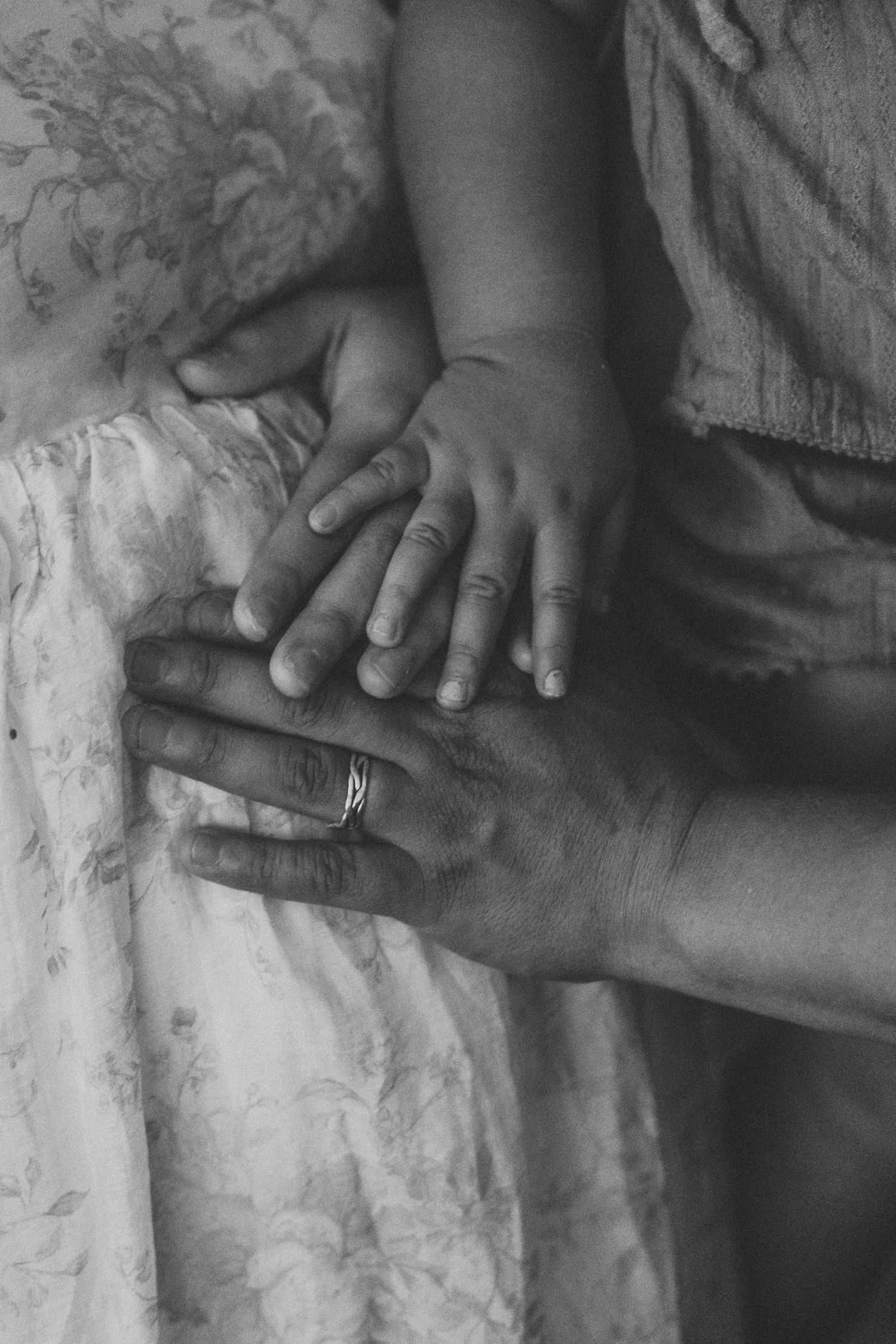 Maternity hands closeup detail black and white Waco TX Sudden Joy Visuals