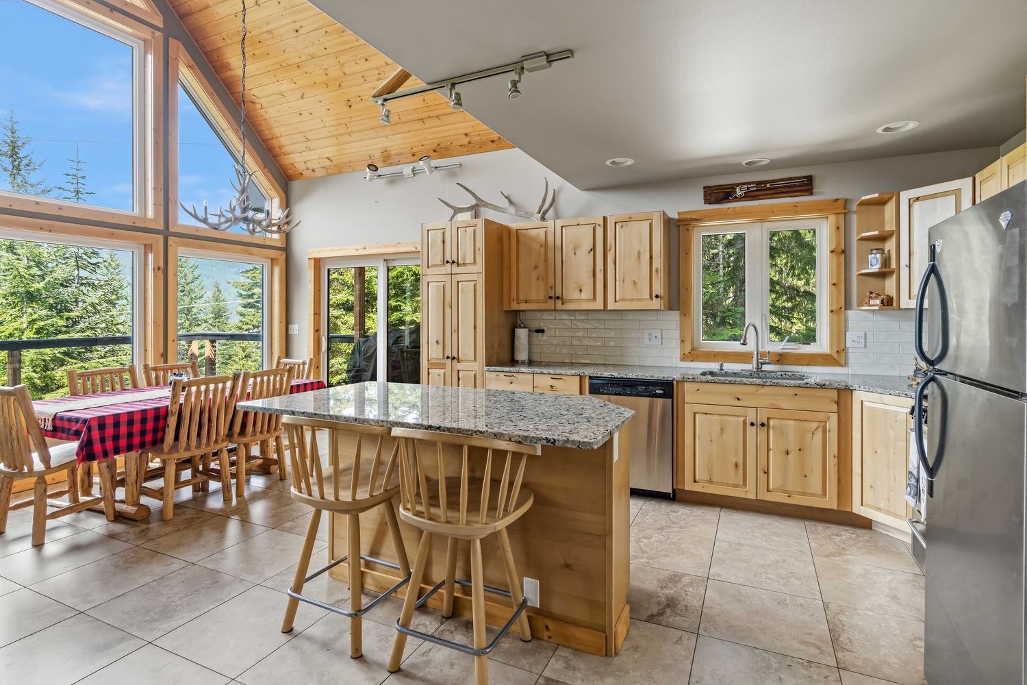 Kitchen photo for real estate photography in Cle Elum Washington