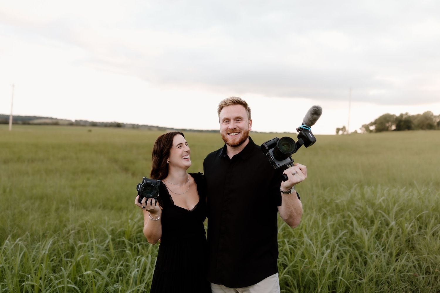 Liz Throne Photography
Wedding photographer
Wedding videographer
photo and video
Oklahoma photographer and videographer
Oklahoma weddings