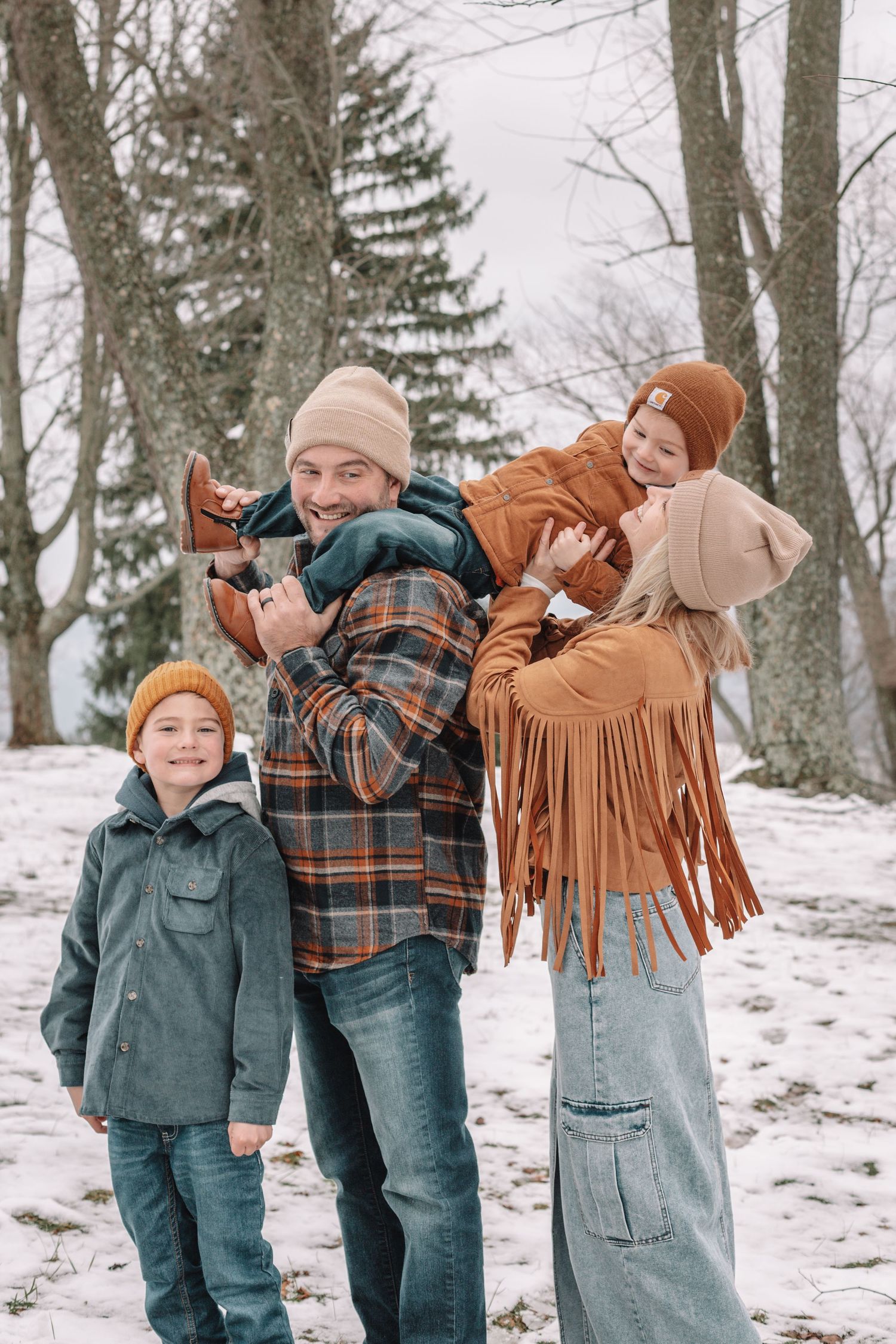 Outdoor family portrait photography by Cortny Jo Photography in Southwestern Pennsylvania