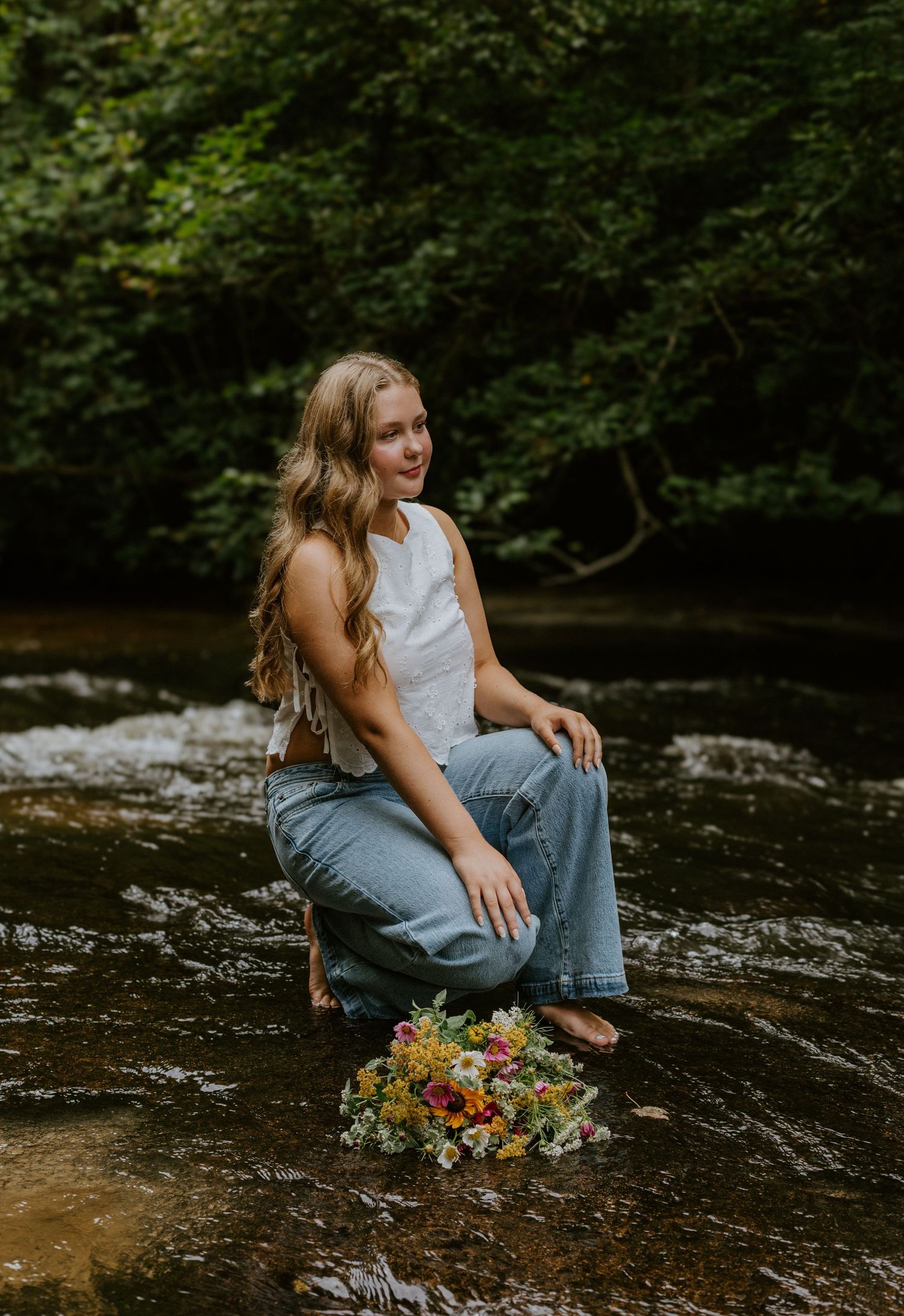 Outdoor senior portrait session with Southwestern Pennsylvania photographer Cortny Jo Photography